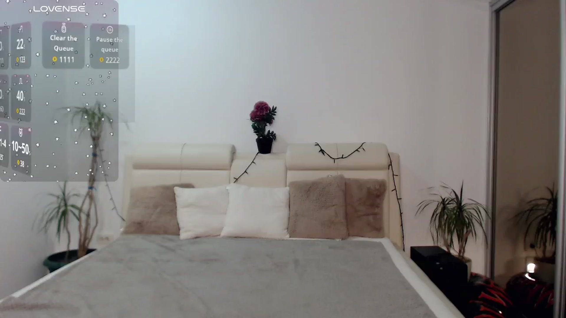 Gallery image thumbnail from CaLLmeJane_'s myfreecams stream on, 11/25/2024, 22:53 image 18 of 20