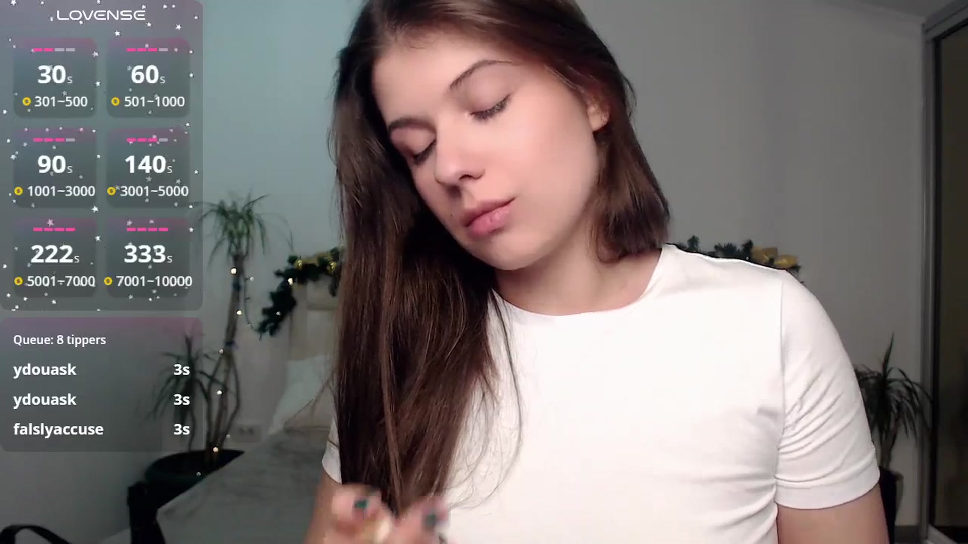 Gallery image thumbnail from CaLLmeJane_'s myfreecams stream on, 12/15/2024, 11:04 image 17 of 20