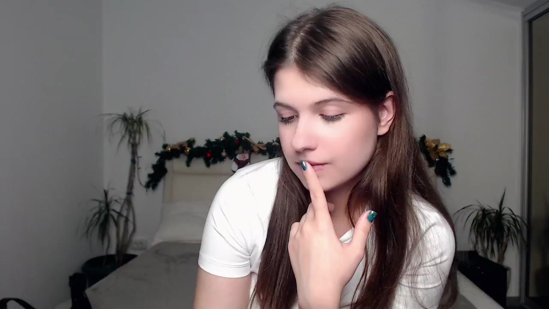Gallery image thumbnail from CaLLmeJane_'s myfreecams stream on, 12/15/2024, 12:55 image 7 of 20