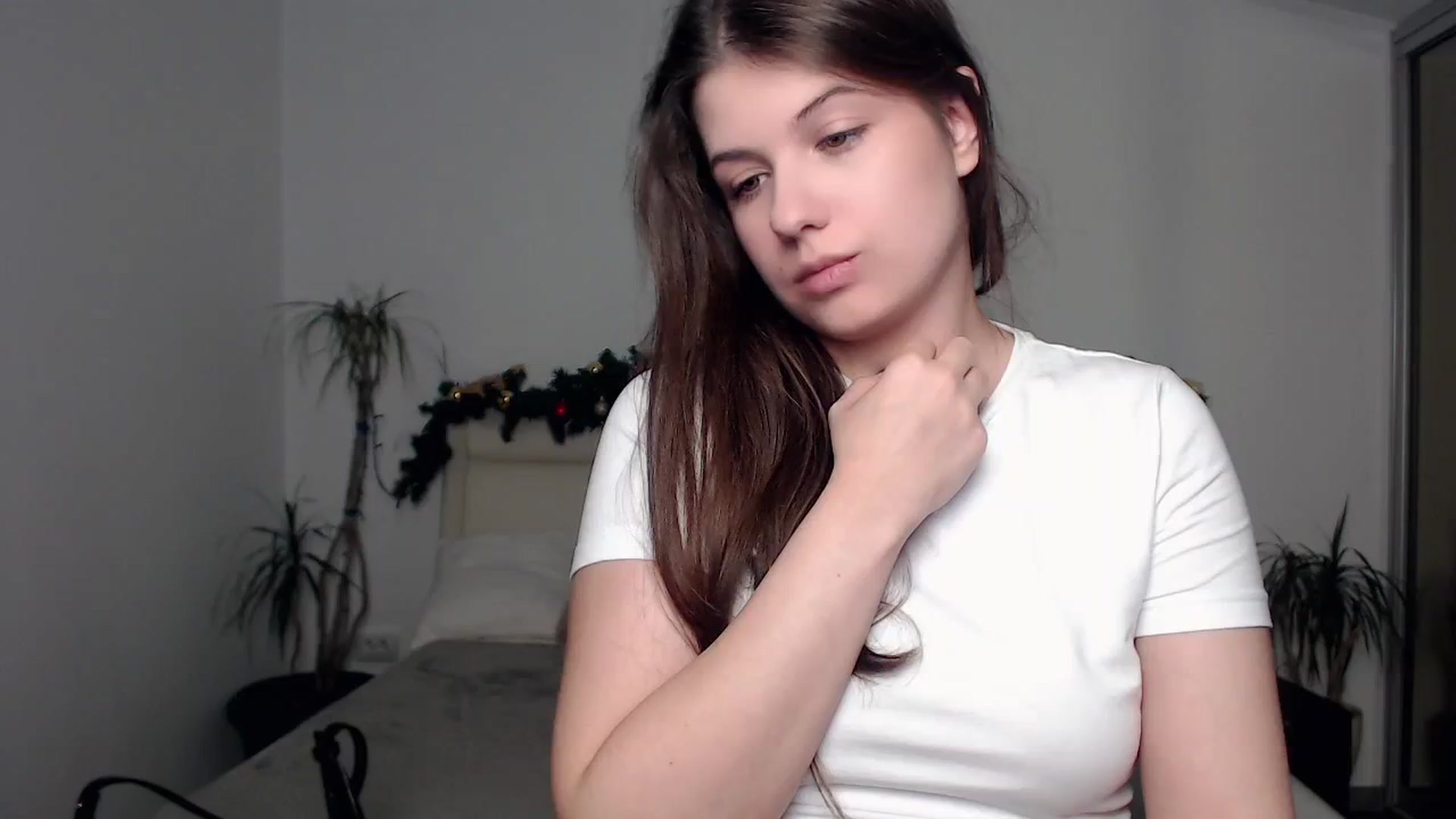 Gallery image thumbnail from CaLLmeJane_'s myfreecams stream on, 12/15/2024, 12:55 image 17 of 20