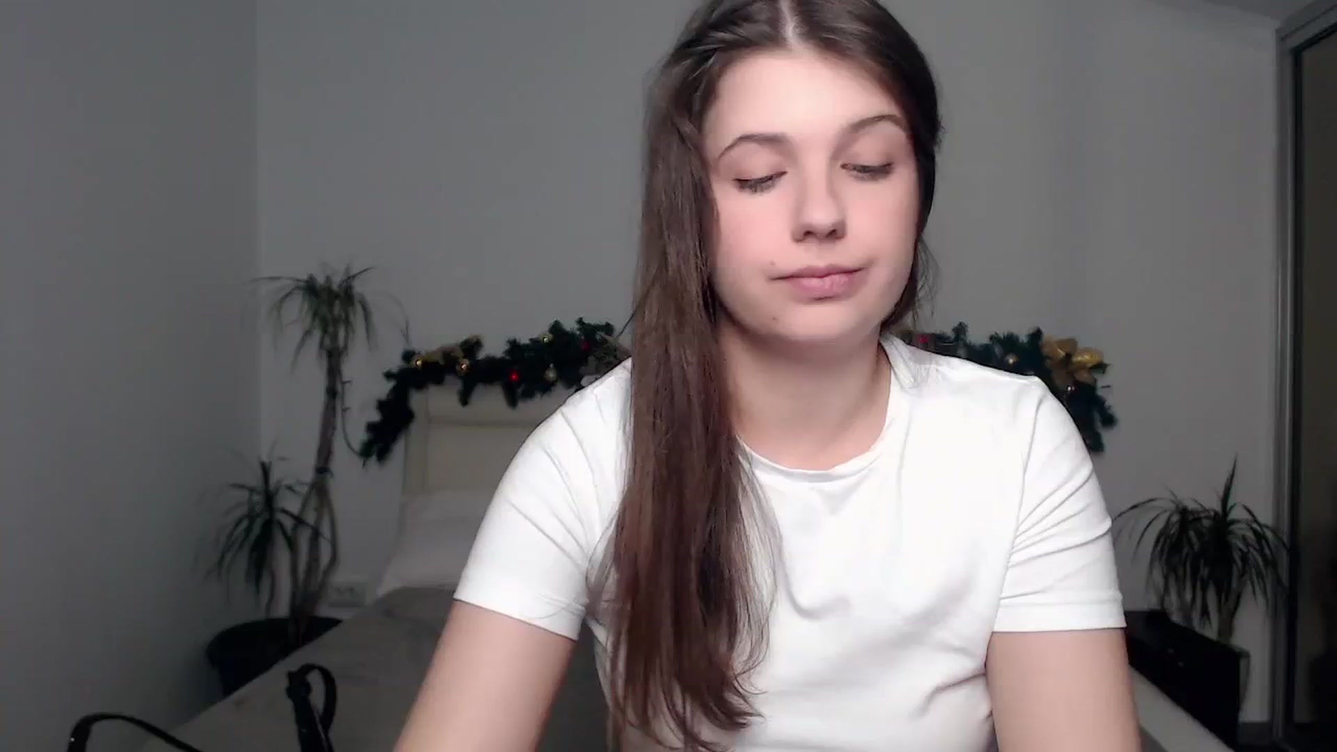 Gallery image thumbnail from CaLLmeJane_'s myfreecams stream on, 12/15/2024, 12:55 image 16 of 20