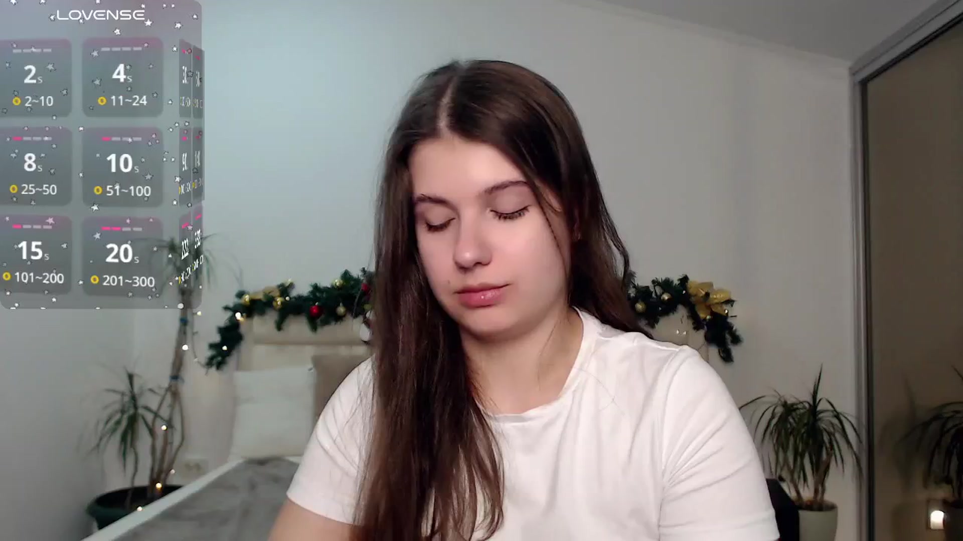 Gallery image thumbnail from CaLLmeJane_'s myfreecams stream on, 12/20/2024, 21:41 image 10 of 20