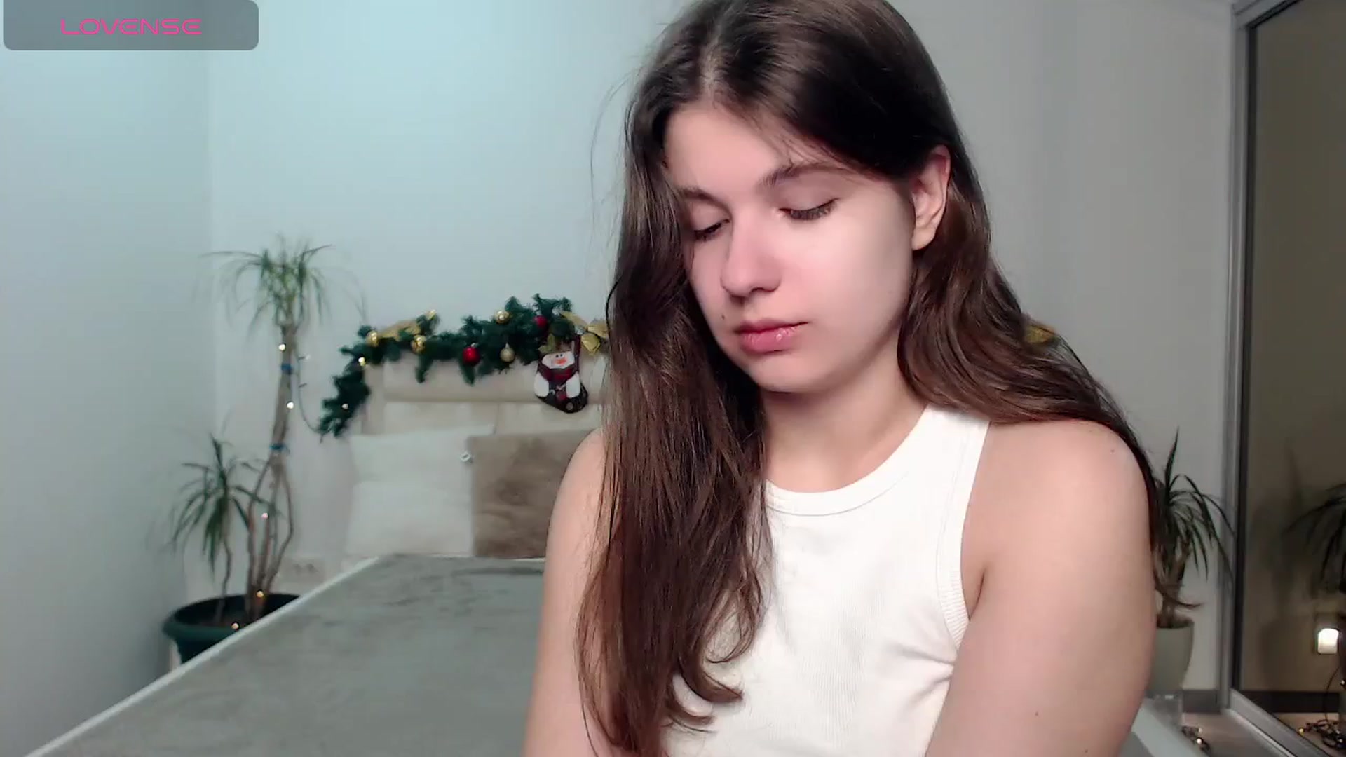 Gallery image thumbnail from CaLLmeJane_'s myfreecams stream on, 12/21/2024, 22:25 image 11 of 20