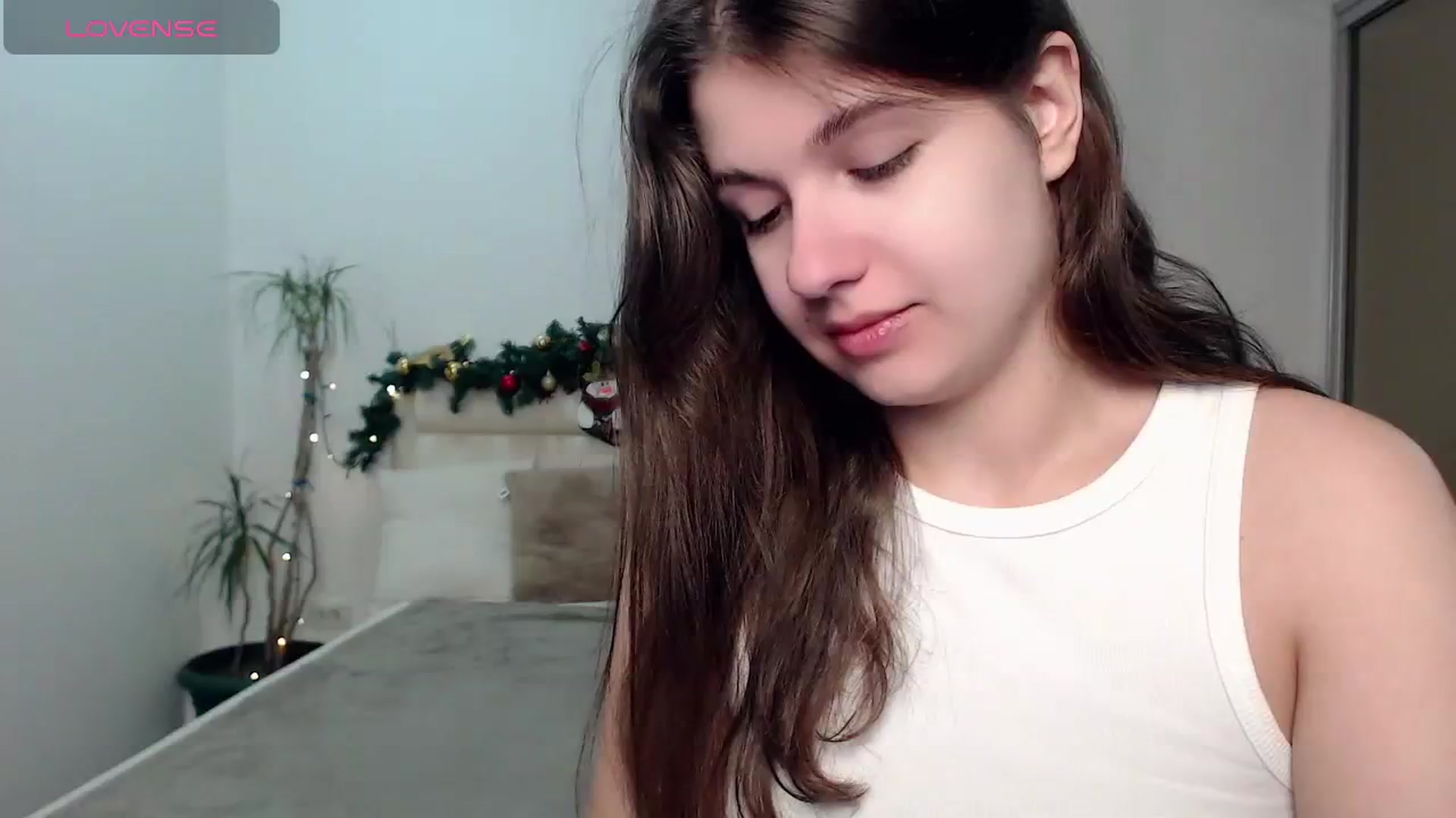 Gallery image thumbnail from CaLLmeJane_'s myfreecams stream on, 12/21/2024, 22:25 image 10 of 20