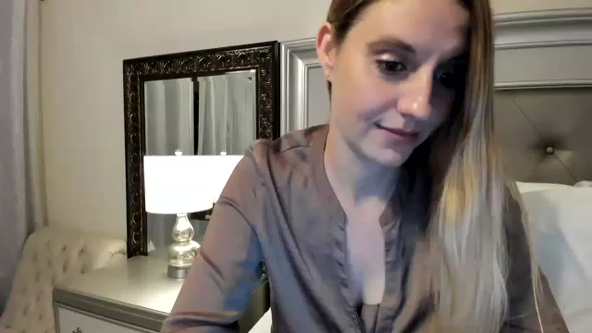 Gallery image thumbnail from Ca_ndi's myfreecams stream on, 11/21/2022, 16:09 image 13 of 20