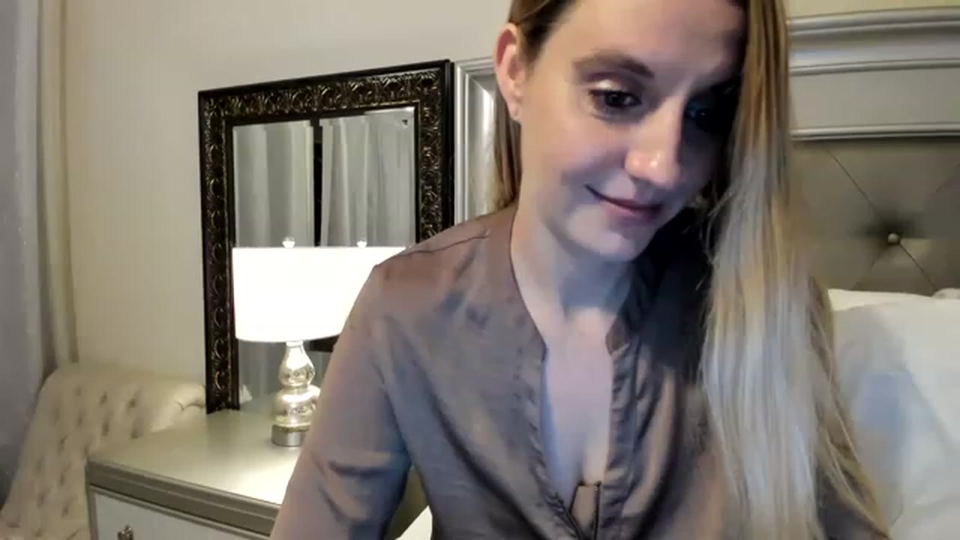 Gallery image thumbnail from Ca_ndi's myfreecams stream on, 11/21/2022, 16:09 image 16 of 20