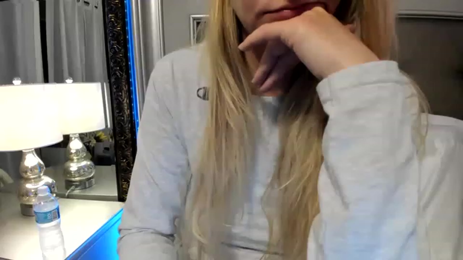 Gallery image thumbnail from Ca_ndi's myfreecams stream on, 12/01/2022, 11:34 image 10 of 20