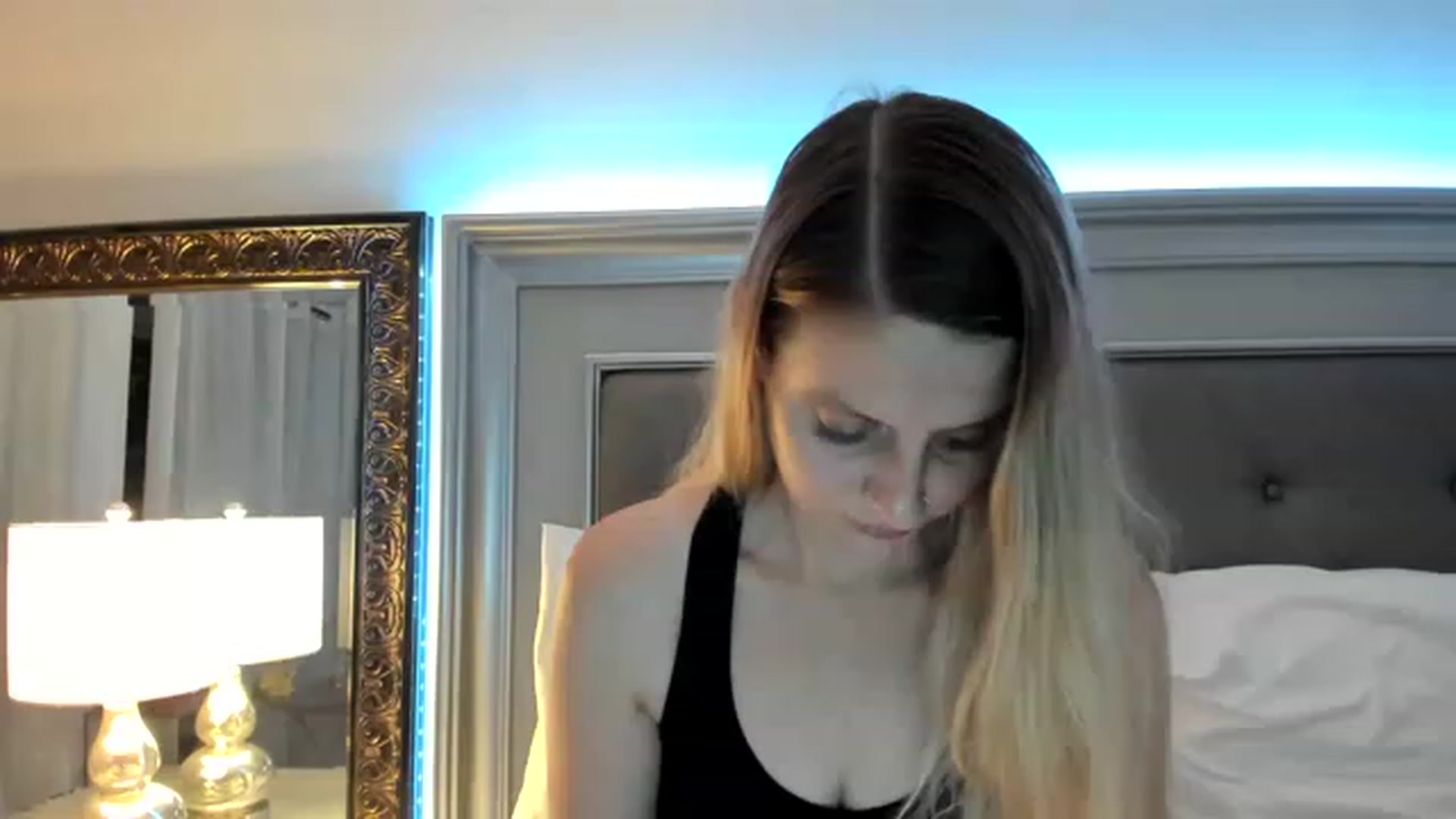 Gallery image thumbnail from Ca_ndi's myfreecams stream on, 12/06/2022, 11:54 image 11 of 20
