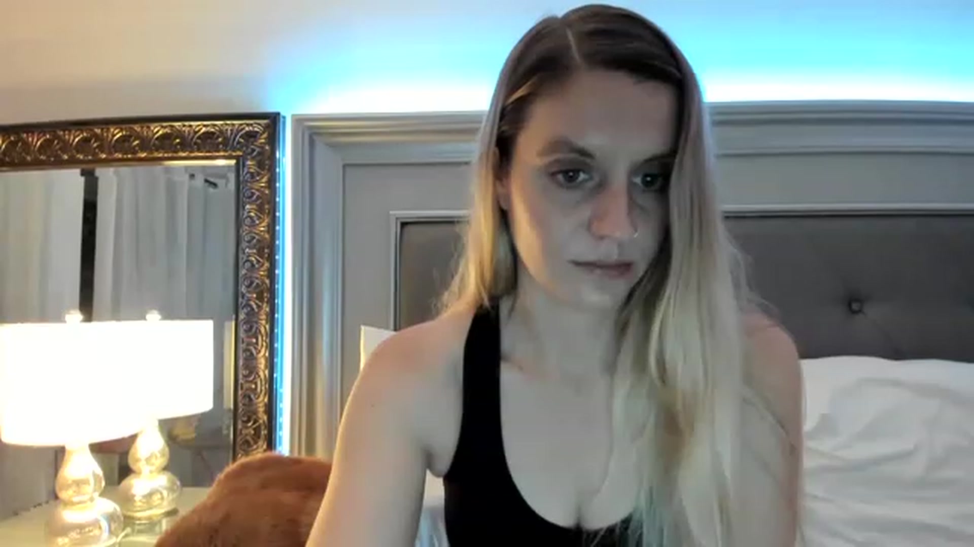 Gallery image thumbnail from Ca_ndi's myfreecams stream on, 12/06/2022, 11:54 image 10 of 20