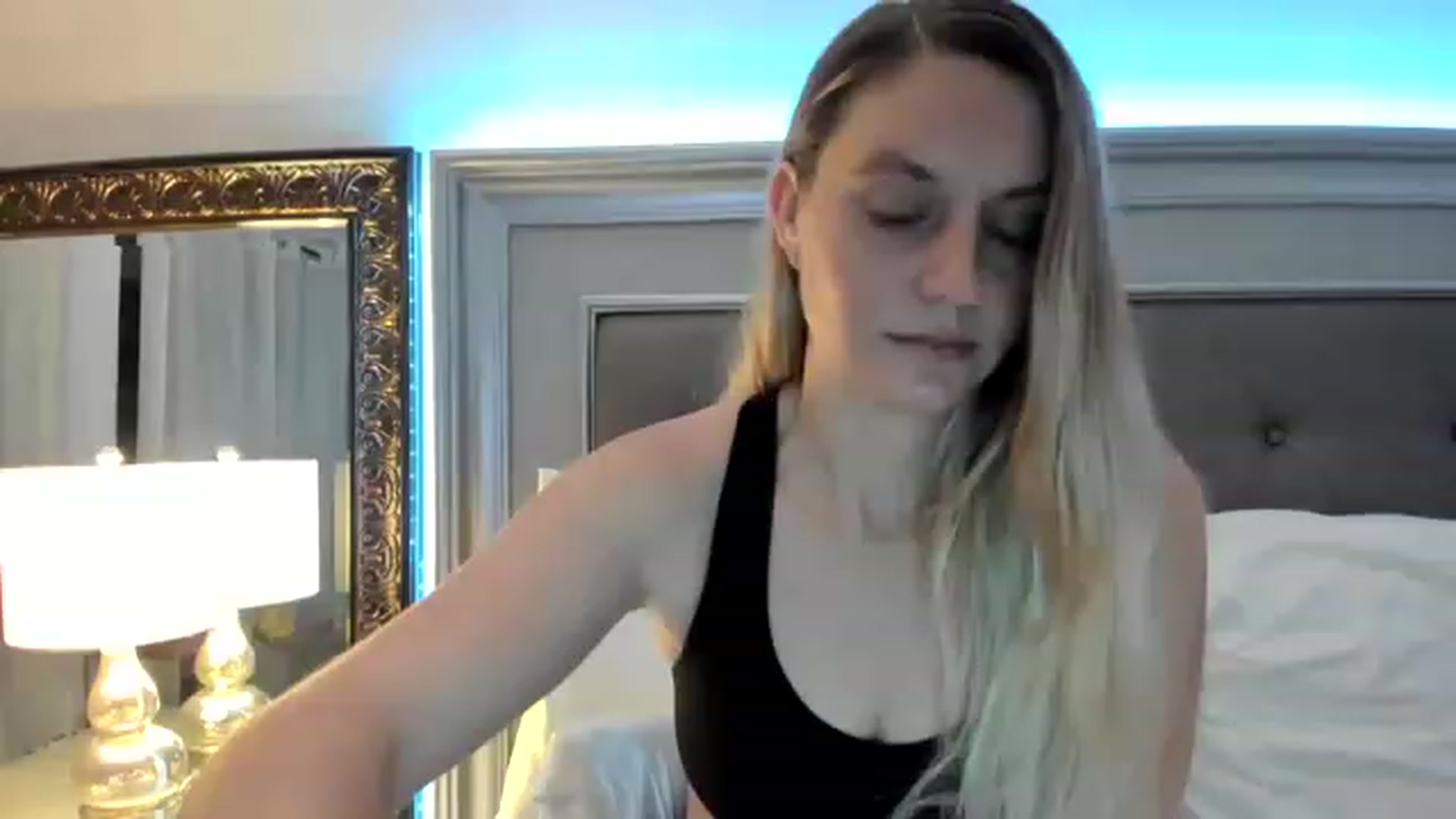 Gallery image thumbnail from Ca_ndi's myfreecams stream on, 12/06/2022, 11:54 image 1 of 20