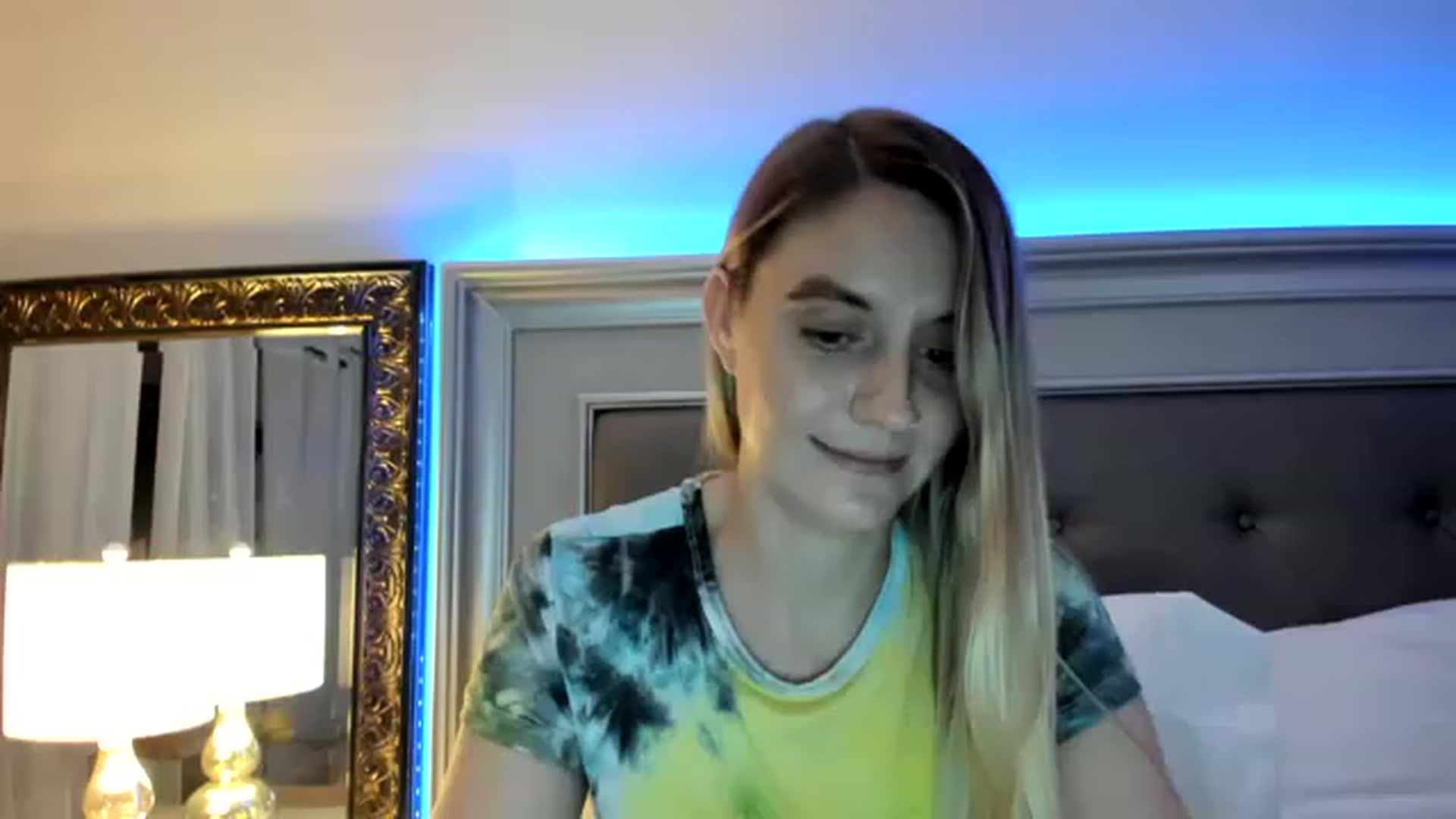 Gallery image thumbnail from Ca_ndi's myfreecams stream on, 12/09/2022, 20:52 image 9 of 20