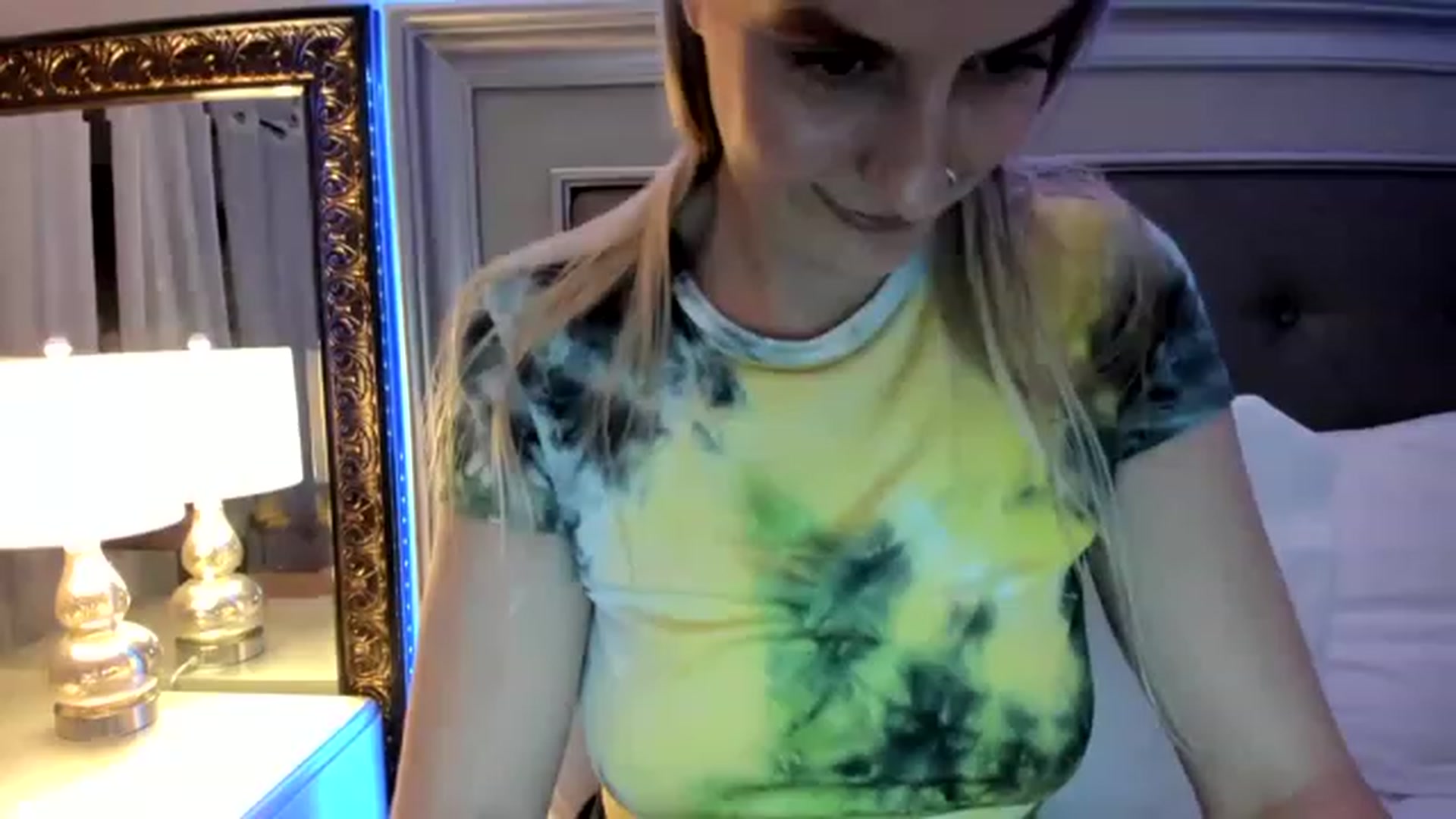 Gallery image thumbnail from Ca_ndi's myfreecams stream on, 12/09/2022, 20:52 image 11 of 20