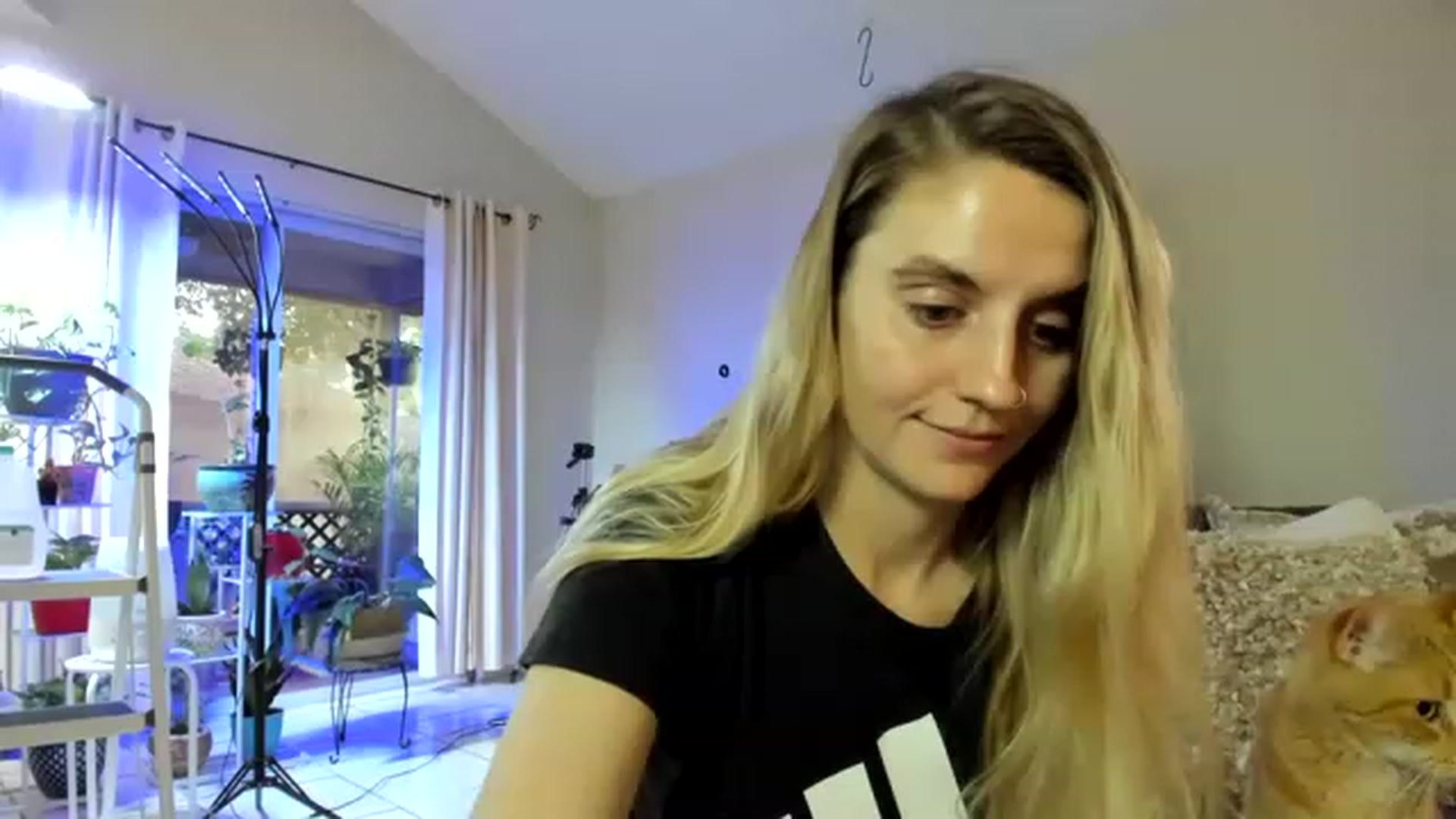 Gallery image thumbnail from Ca_ndi's myfreecams stream on, 12/11/2022, 13:18 image 10 of 20