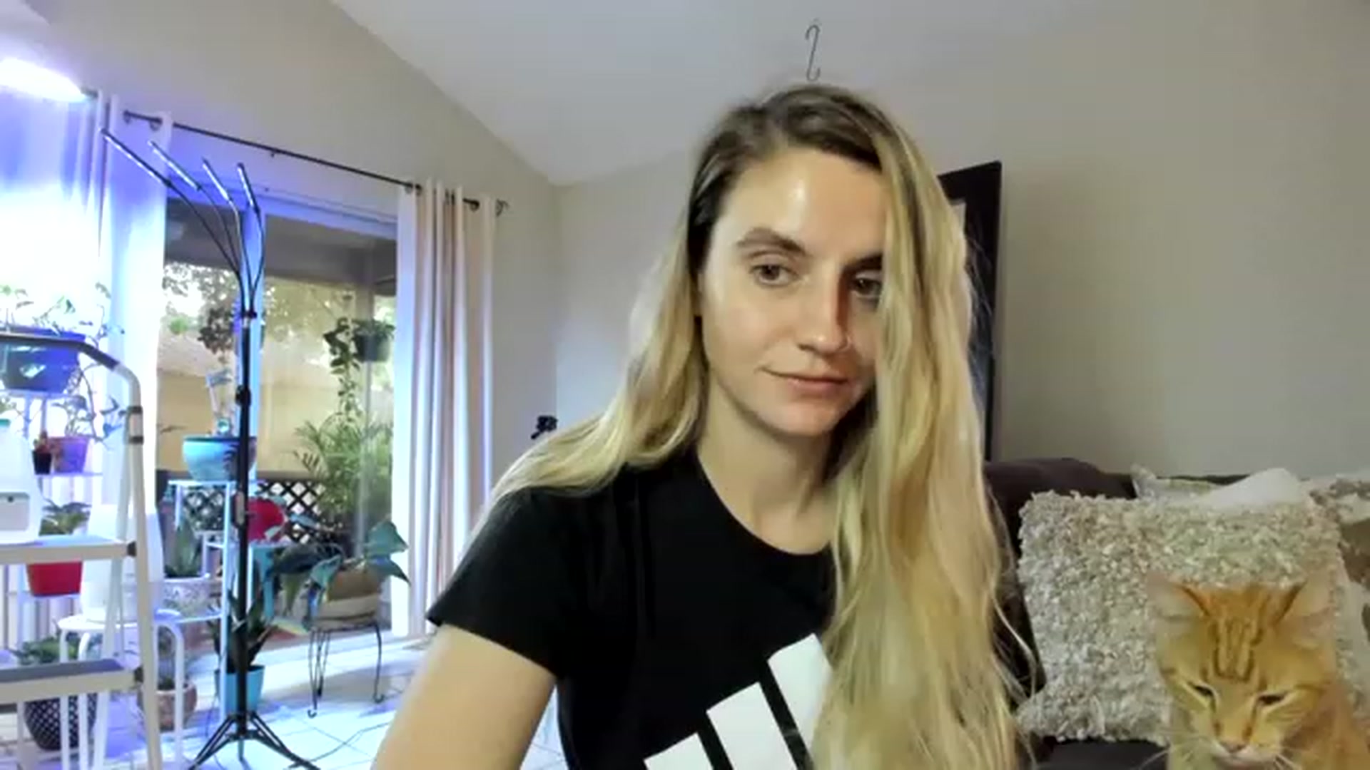 Gallery image thumbnail from Ca_ndi's myfreecams stream on, 12/11/2022, 13:18 image 5 of 20