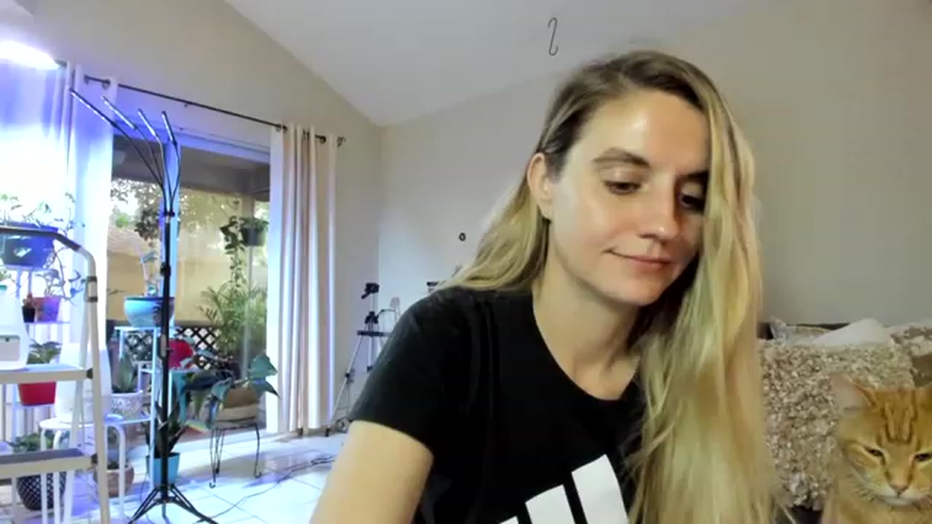 Gallery image thumbnail from Ca_ndi's myfreecams stream on, 12/11/2022, 13:18 image 1 of 20