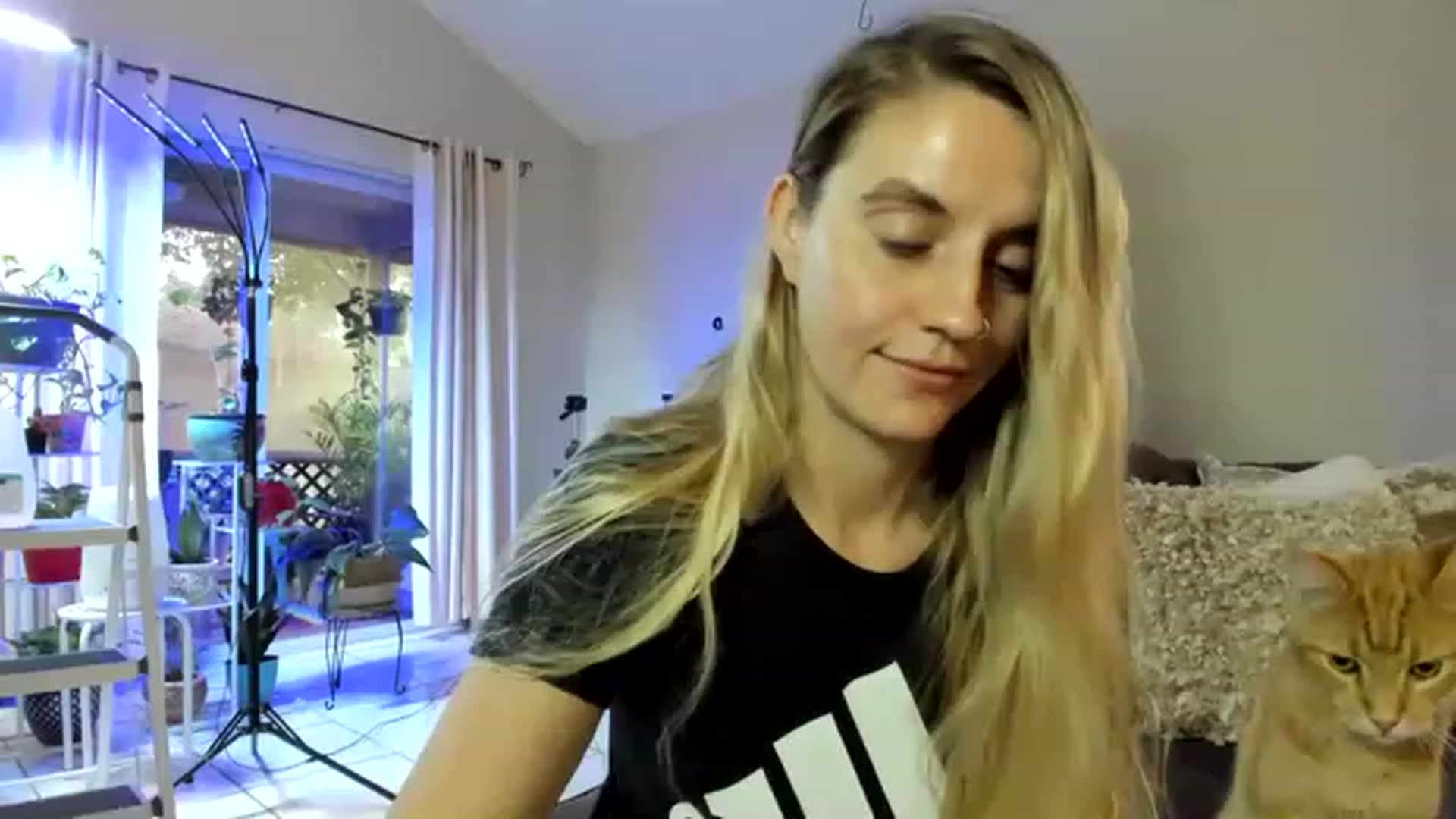 Gallery image thumbnail from Ca_ndi's myfreecams stream on, 12/11/2022, 13:18 image 16 of 20