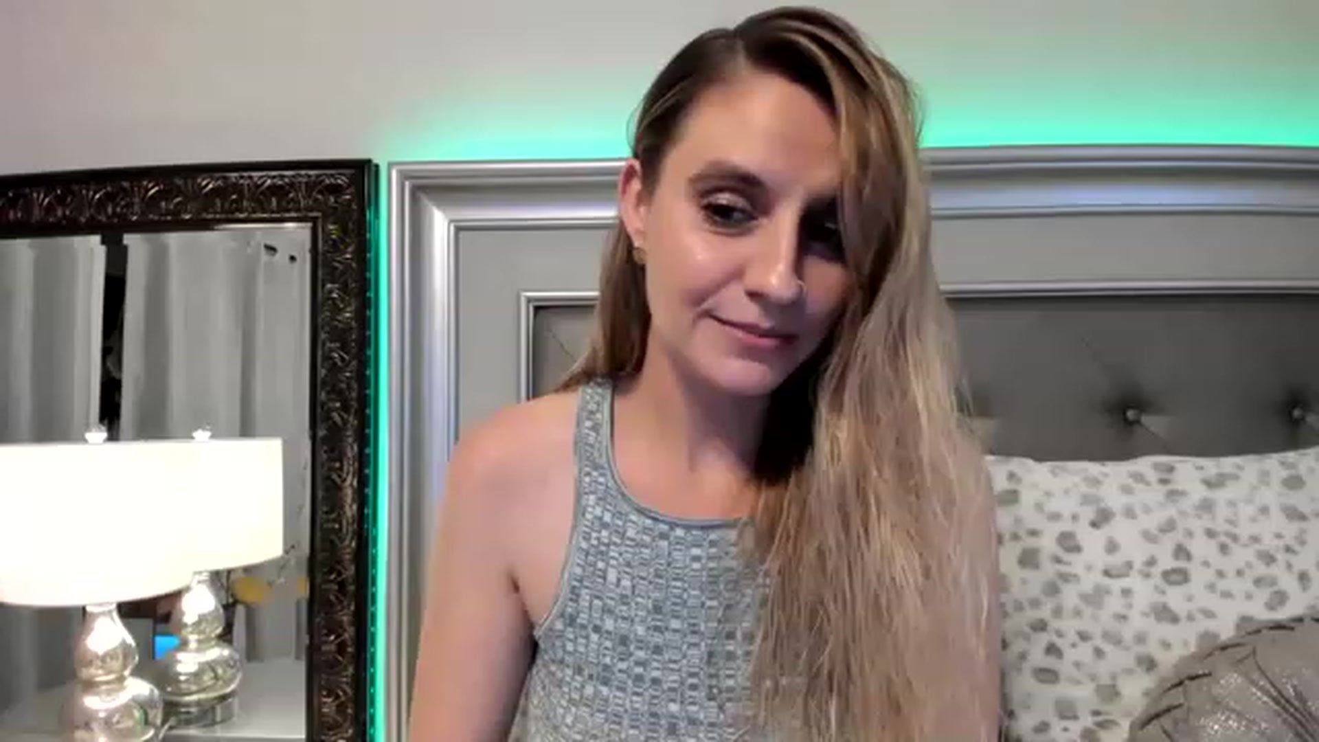 Gallery image thumbnail from Ca_ndi's myfreecams stream on, 12/16/2022, 18:35 image 1 of 20