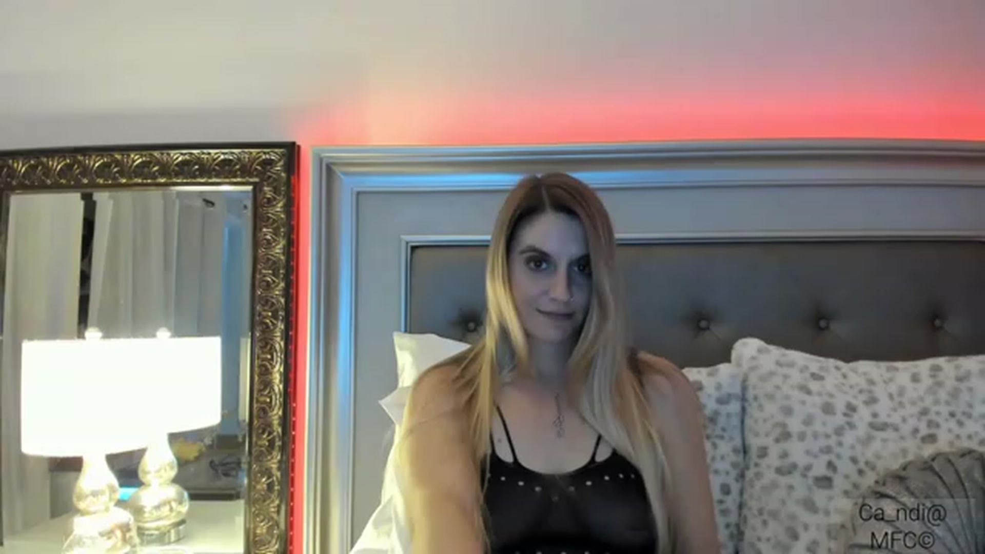 Gallery image thumbnail from Ca_ndi's myfreecams stream on, 12/22/2022, 21:10 image 18 of 20