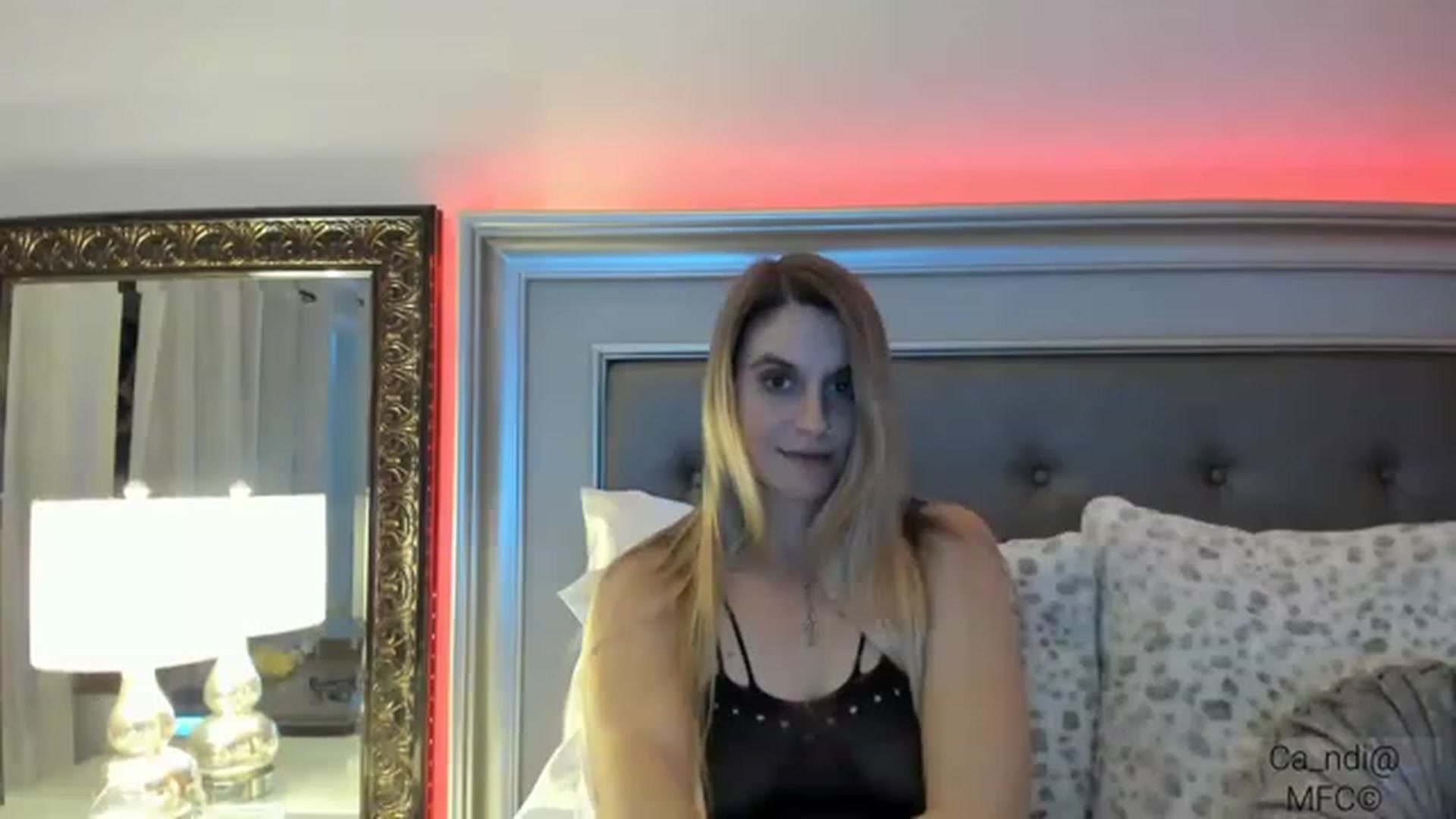 Gallery image thumbnail from Ca_ndi's myfreecams stream on, 12/22/2022, 21:10 image 19 of 20