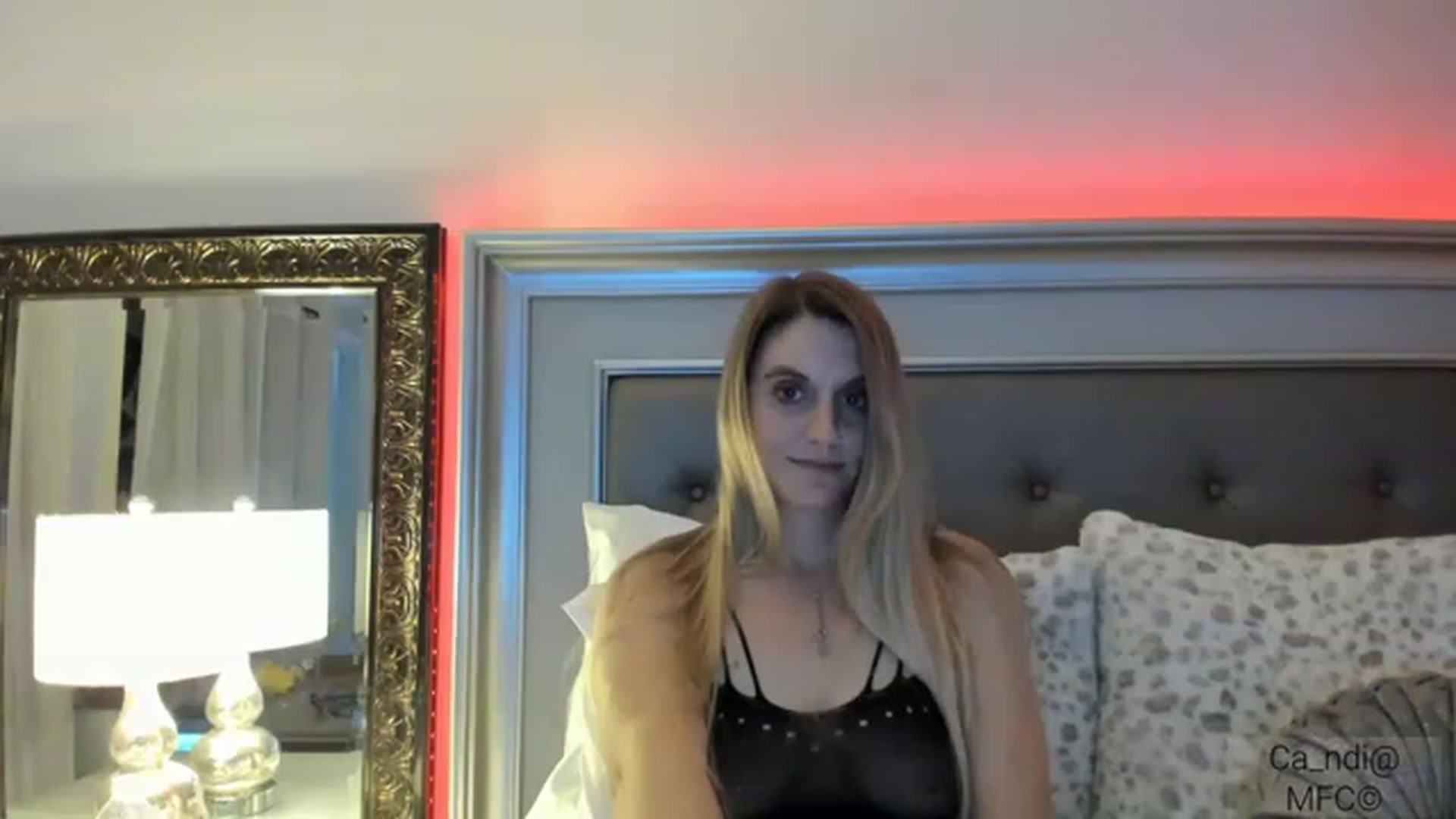 Gallery image thumbnail from Ca_ndi's myfreecams stream on, 12/22/2022, 21:10 image 17 of 20
