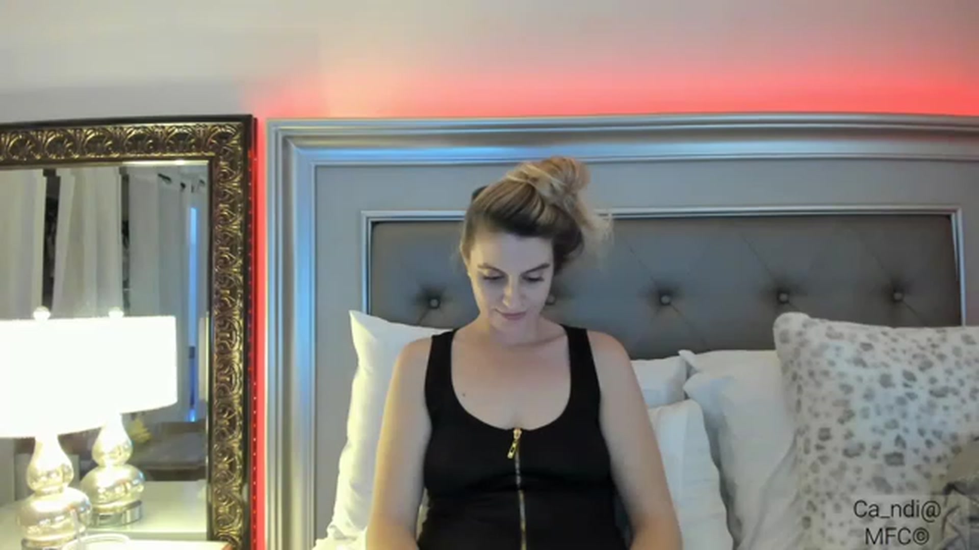 Gallery image thumbnail from Ca_ndi's myfreecams stream on, 12/26/2022, 20:53 image 1 of 20