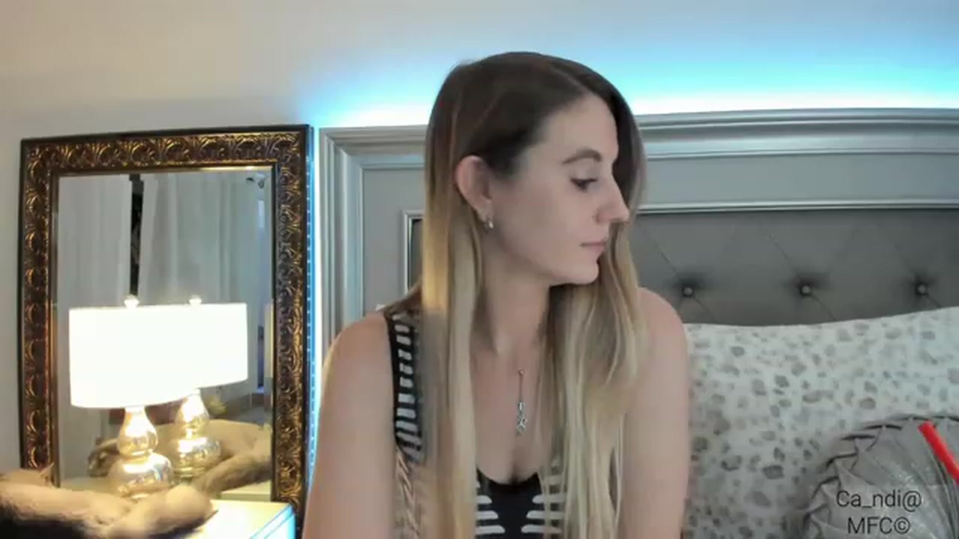 Gallery image thumbnail from Ca_ndi's myfreecams stream on, 12/27/2022, 15:37 image 3 of 20