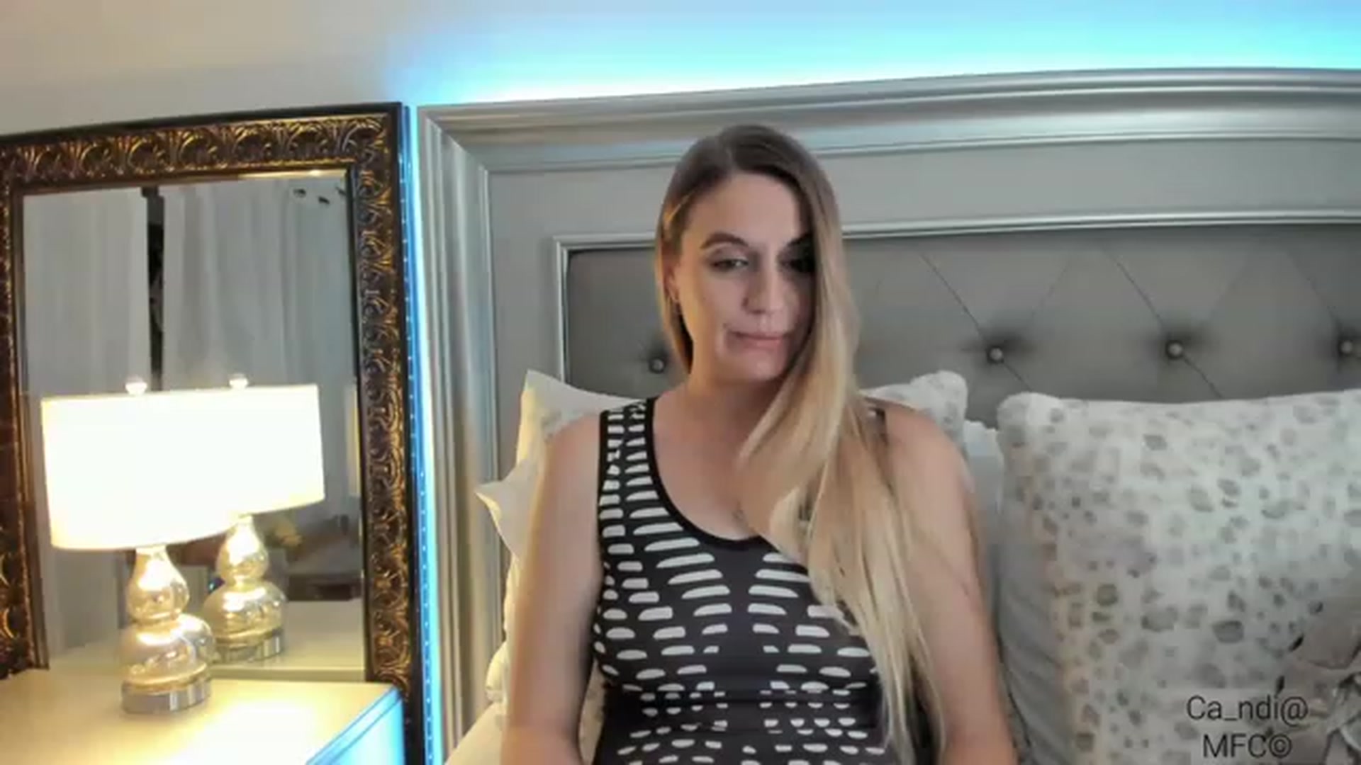 Gallery image thumbnail from Ca_ndi's myfreecams stream on, 12/27/2022, 16:09 image 4 of 20