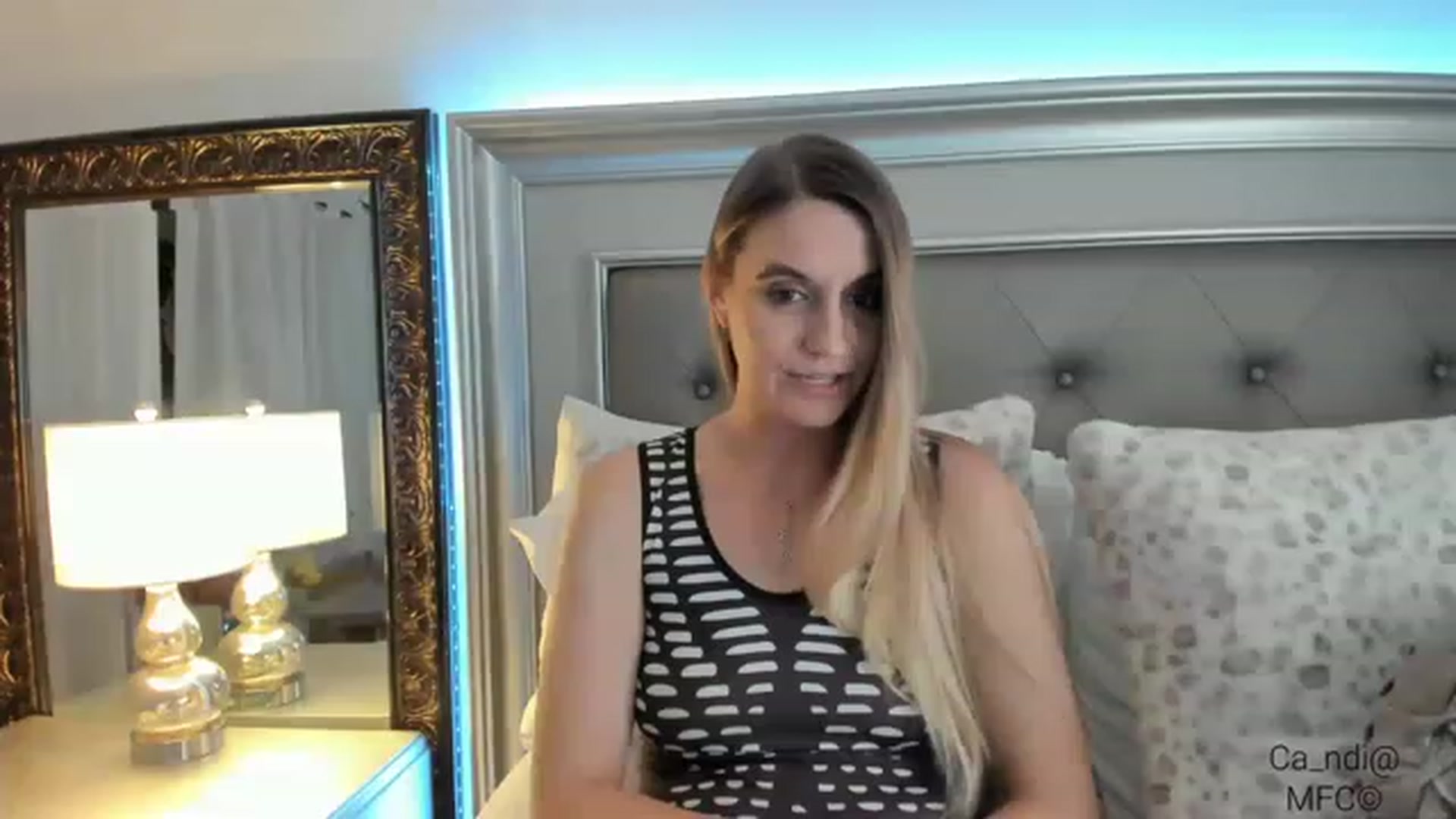 Gallery image thumbnail from Ca_ndi's myfreecams stream on, 12/27/2022, 16:09 image 5 of 20