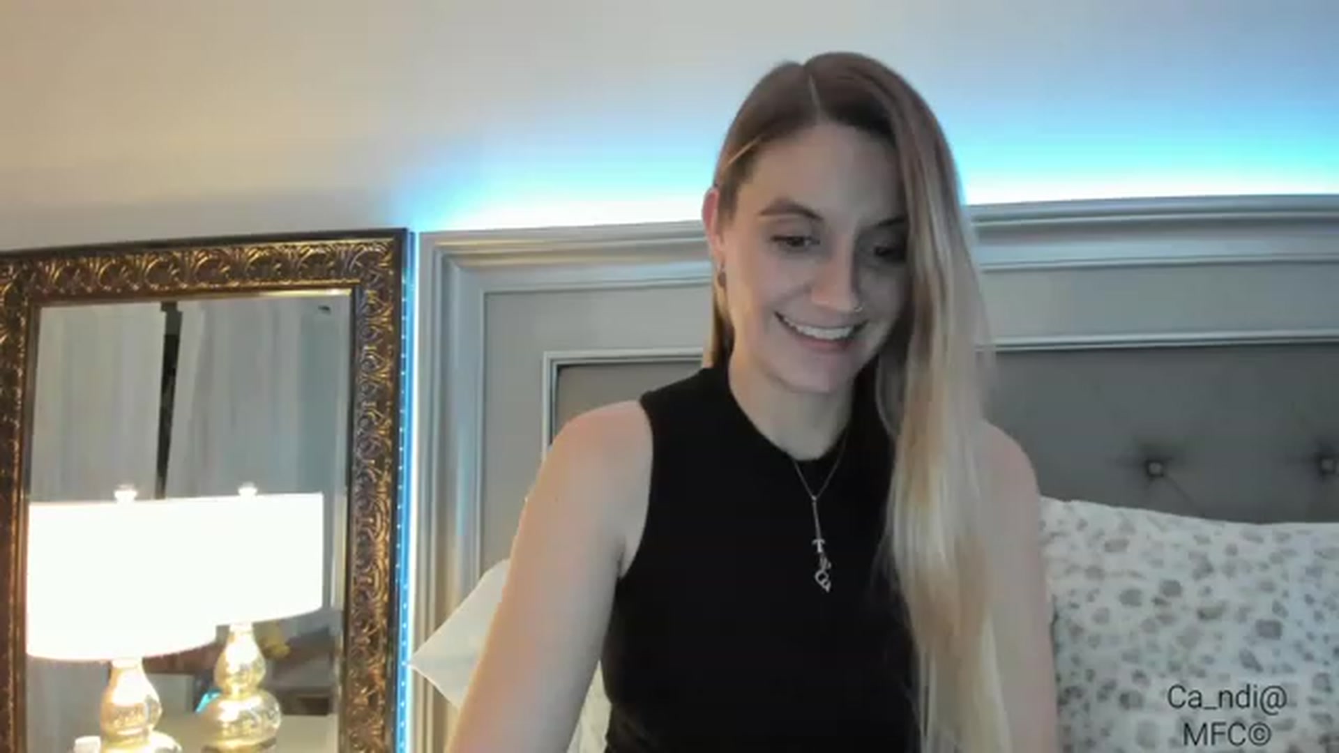 Gallery image thumbnail from Ca_ndi's myfreecams stream on, 12/29/2022, 18:47 image 10 of 20