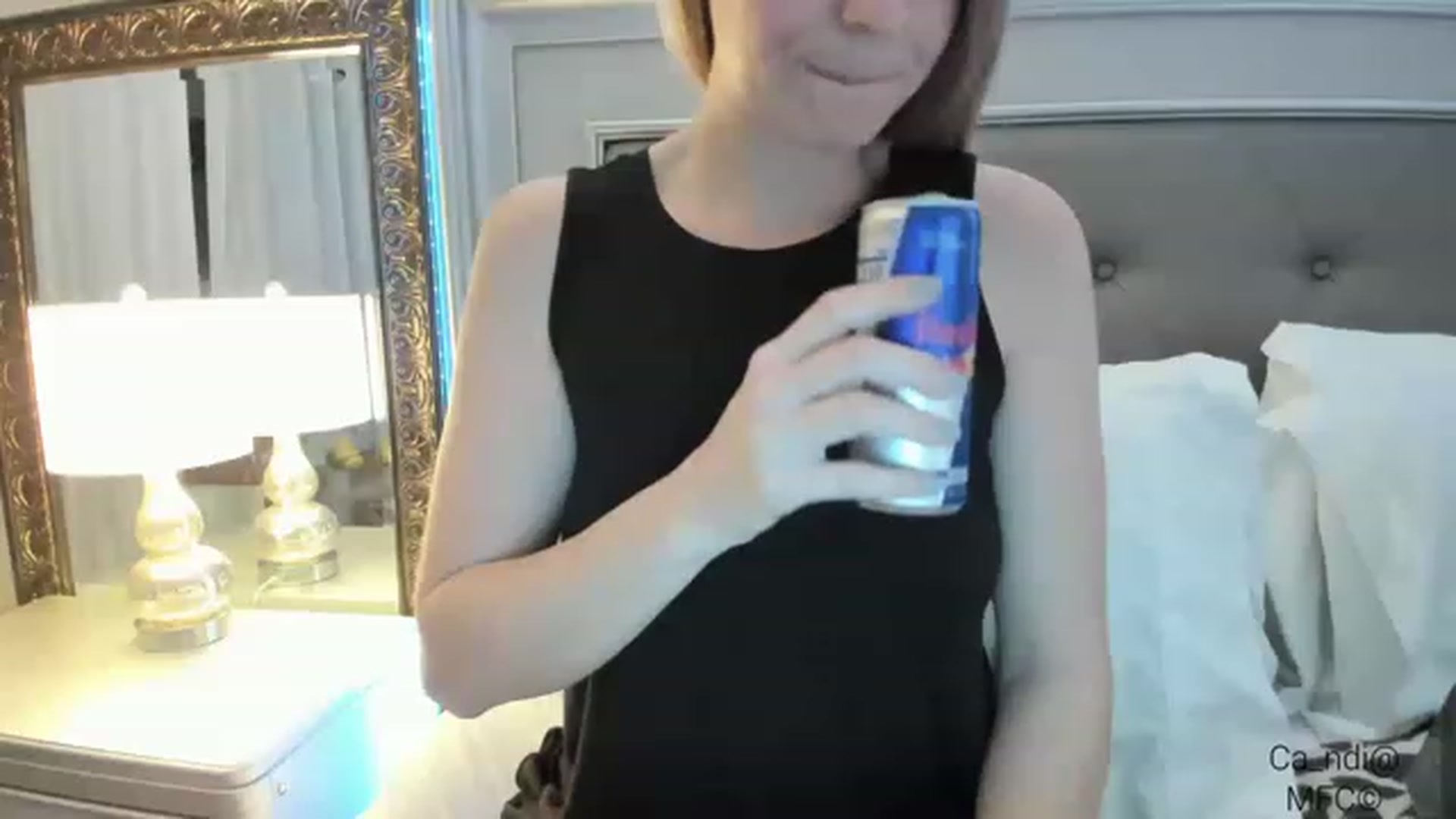 Gallery image thumbnail from Ca_ndi's myfreecams stream on, 12/30/2022, 20:17 image 17 of 20