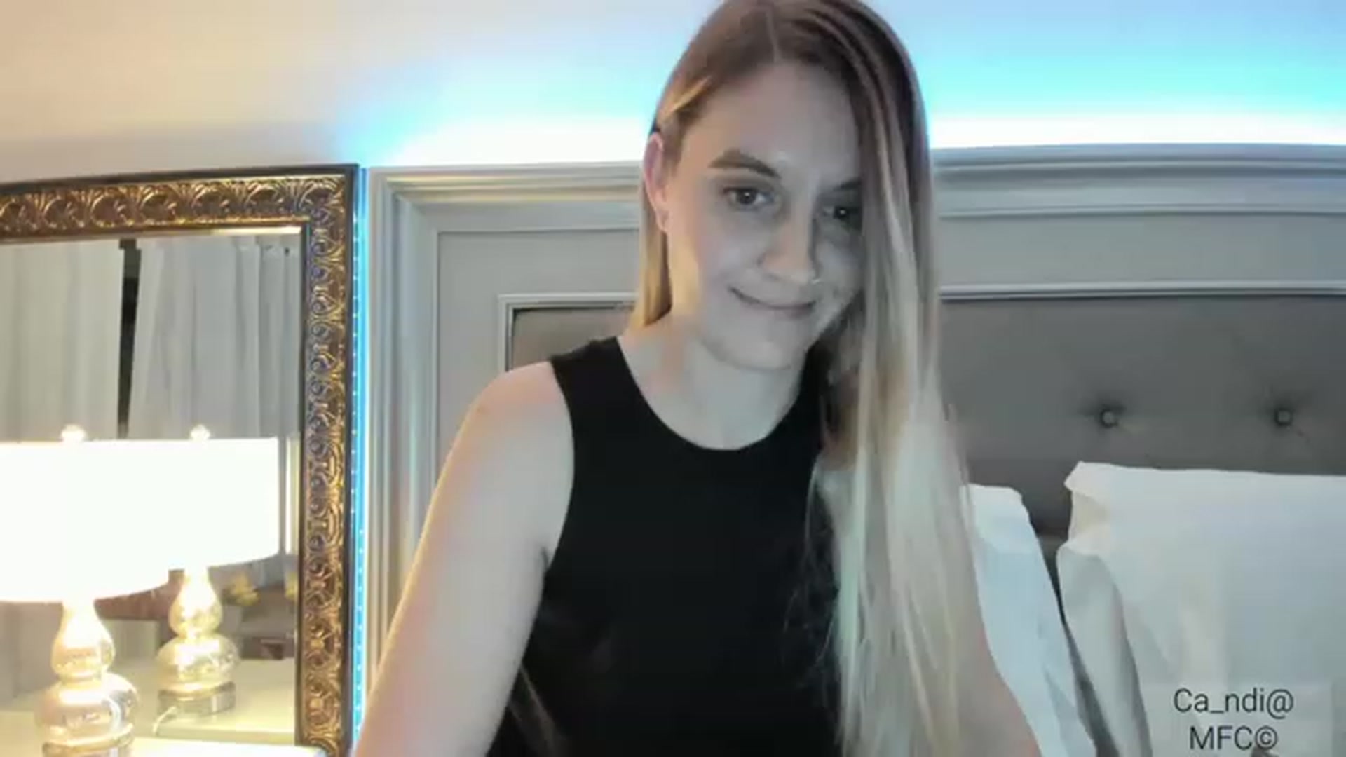 Gallery image thumbnail from Ca_ndi's myfreecams stream on, 12/30/2022, 20:17 image 2 of 20