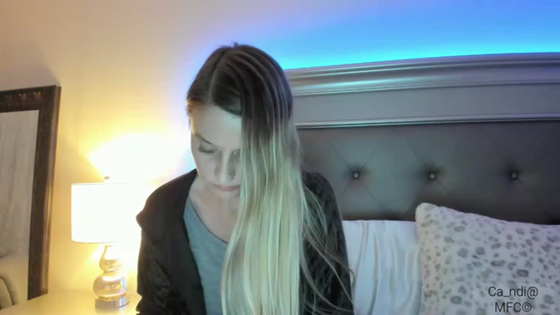 Gallery image thumbnail from Ca_ndi's myfreecams stream on, 01/19/2023, 24:06 image 6 of 20