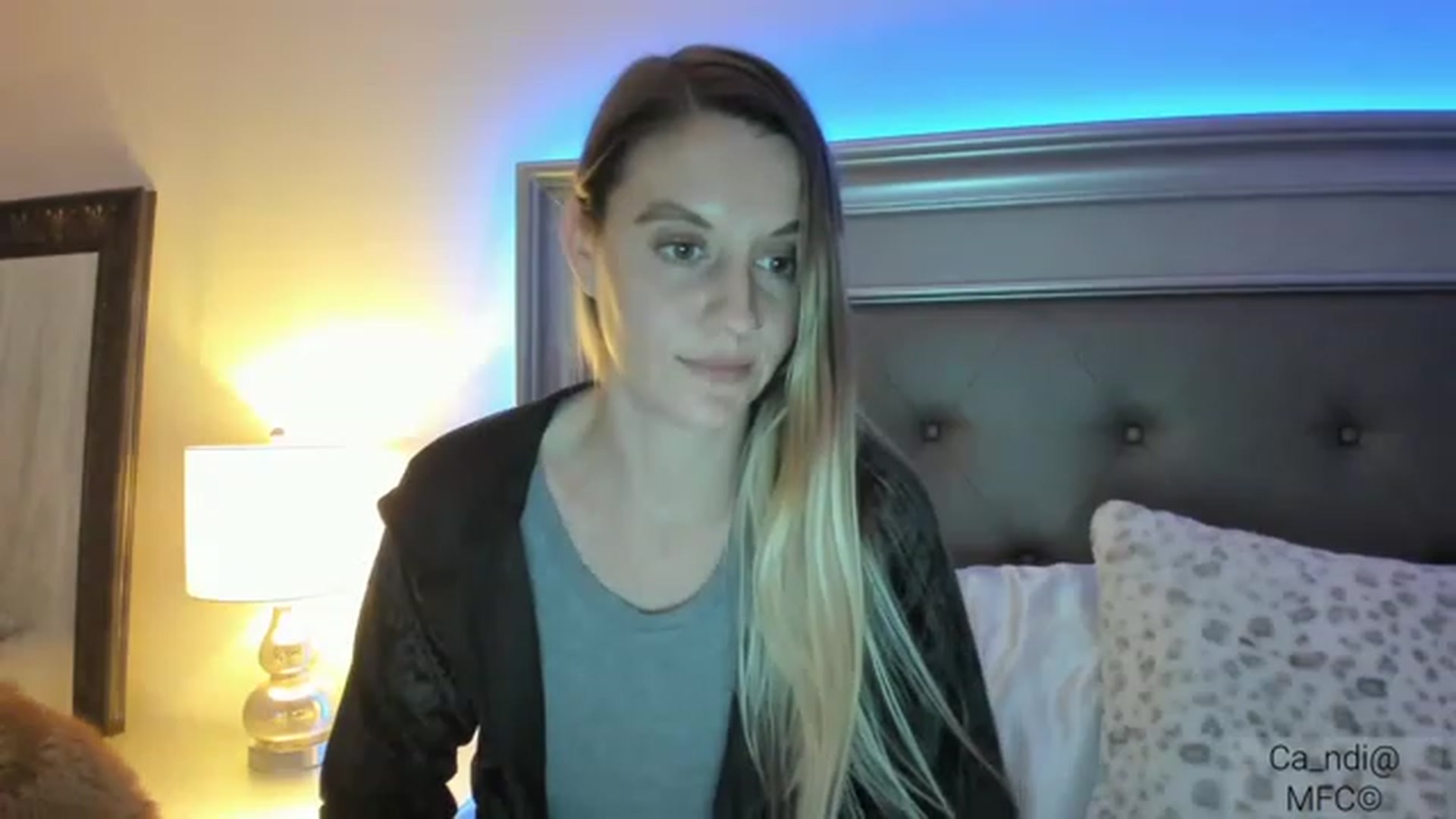 Gallery image thumbnail from Ca_ndi's myfreecams stream on, 01/19/2023, 24:06 image 7 of 20