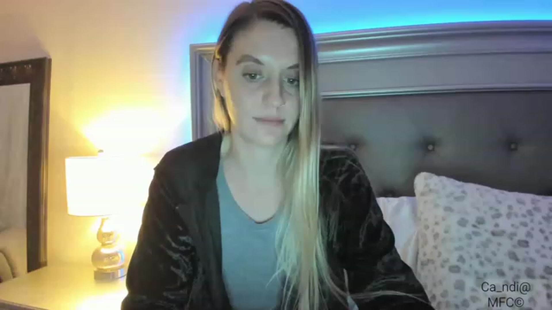 Gallery image thumbnail from Ca_ndi's myfreecams stream on, 01/19/2023, 24:06 image 13 of 20
