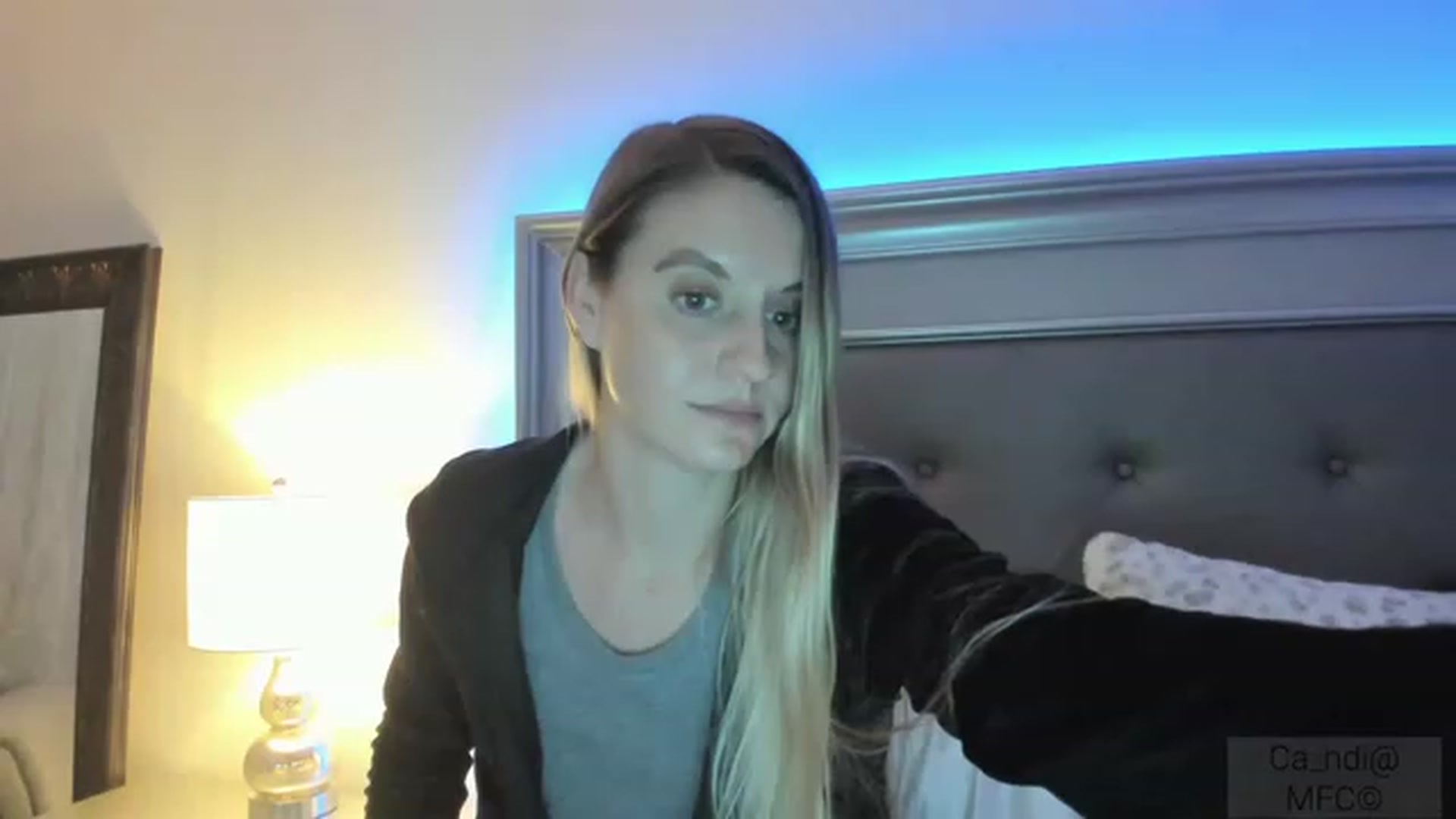 Gallery image thumbnail from Ca_ndi's myfreecams stream on, 01/19/2023, 24:06 image 15 of 20
