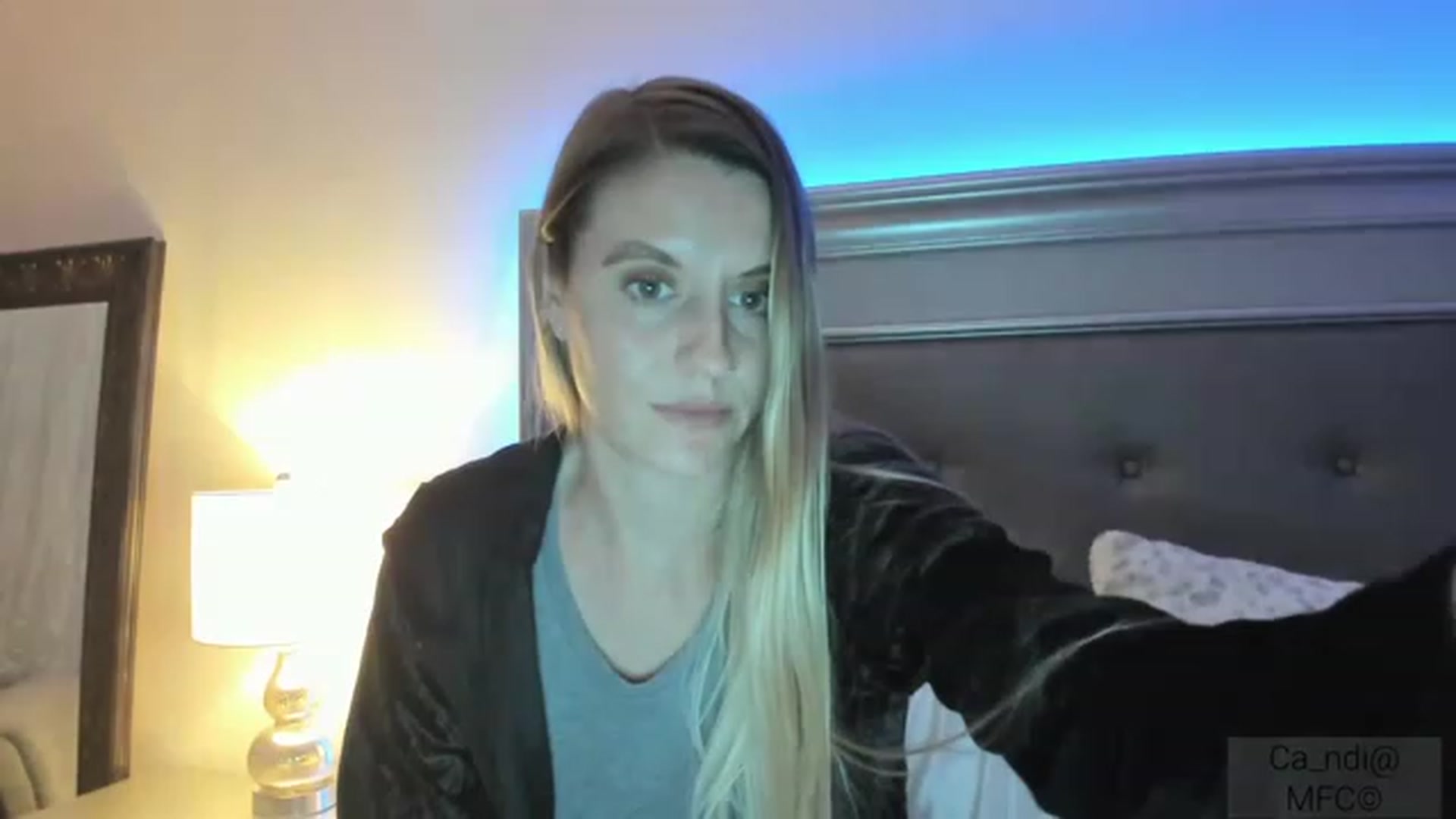 Gallery image thumbnail from Ca_ndi's myfreecams stream on, 01/19/2023, 24:06 image 17 of 20