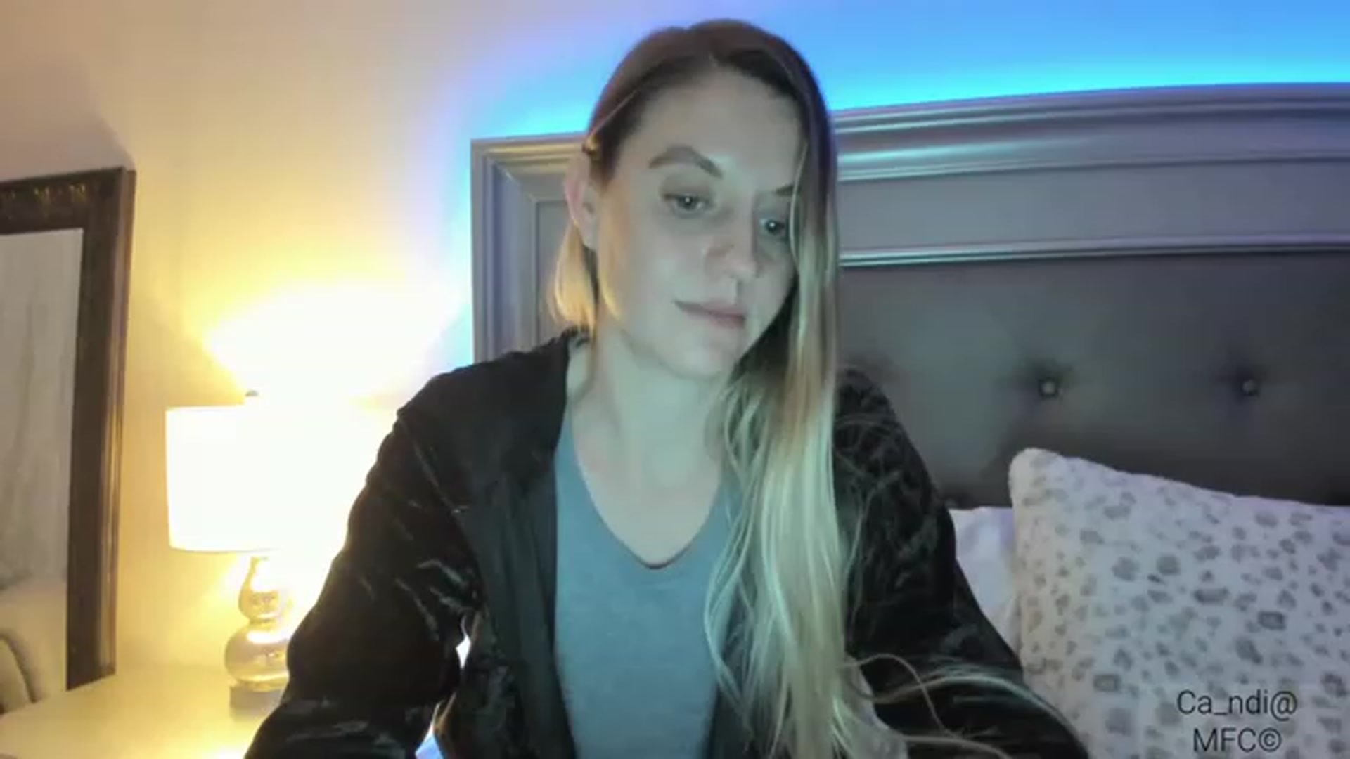 Gallery image thumbnail from Ca_ndi's myfreecams stream on, 01/19/2023, 24:06 image 12 of 20