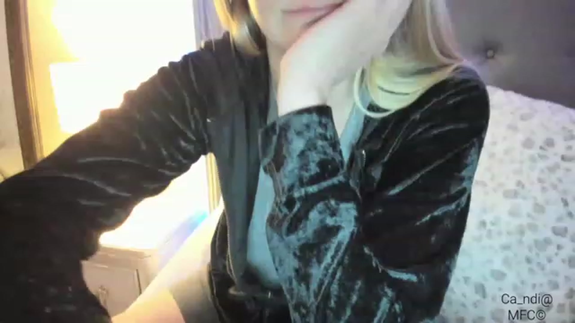 Gallery image thumbnail from Ca_ndi's myfreecams stream on, 01/19/2023, 24:23 image 19 of 20