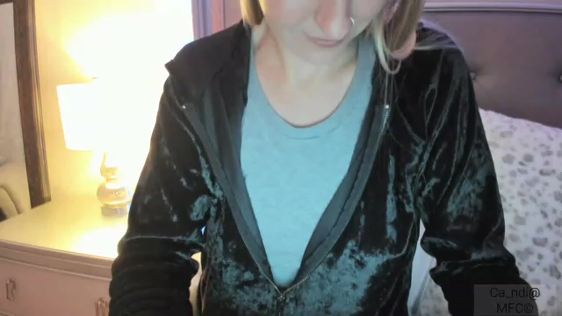 Gallery image thumbnail from Ca_ndi's myfreecams stream on, 01/19/2023, 24:23 image 17 of 20