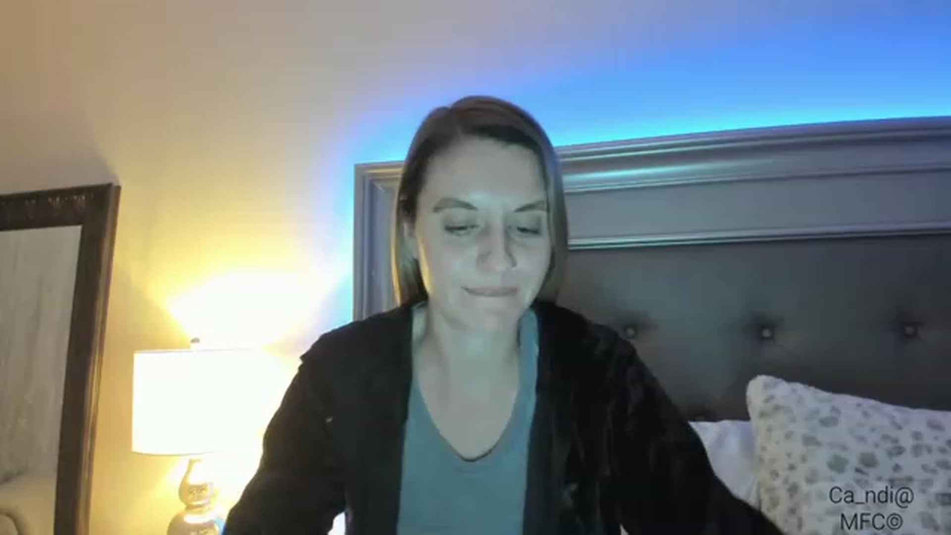 Gallery image thumbnail from Ca_ndi's myfreecams stream on, 01/19/2023, 24:23 image 4 of 20