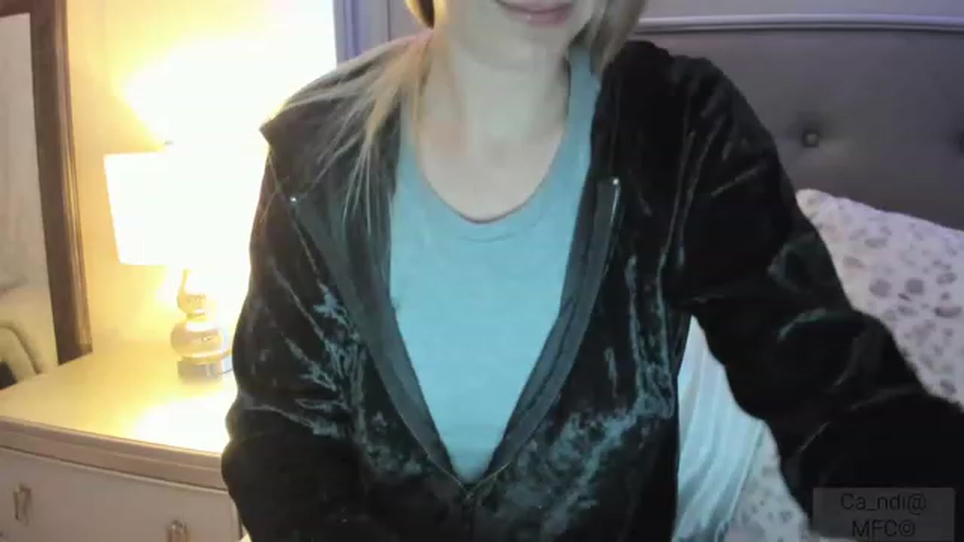 Gallery image thumbnail from Ca_ndi's myfreecams stream on, 01/19/2023, 24:23 image 14 of 20