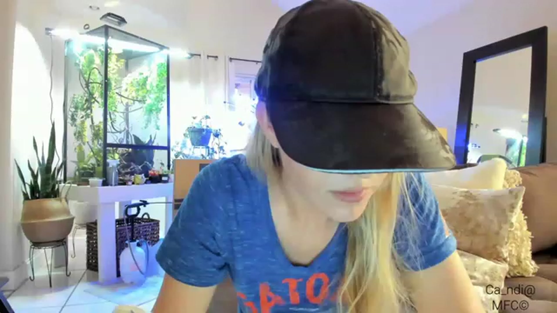 Gallery image thumbnail from Ca_ndi's myfreecams stream on, 01/22/2023, 20:02 image 18 of 20
