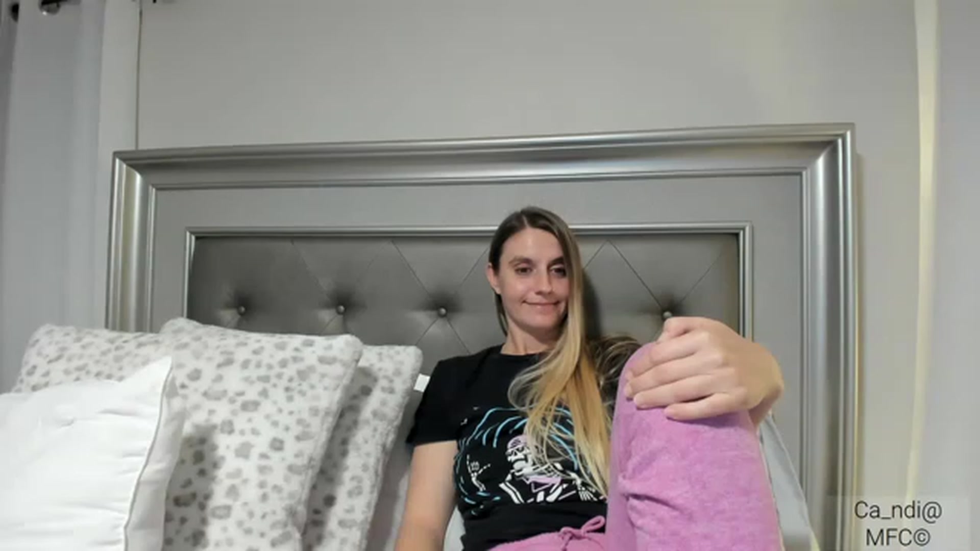 Gallery image thumbnail from Ca_ndi's myfreecams stream on, 02/05/2023, 02:01 image 3 of 20