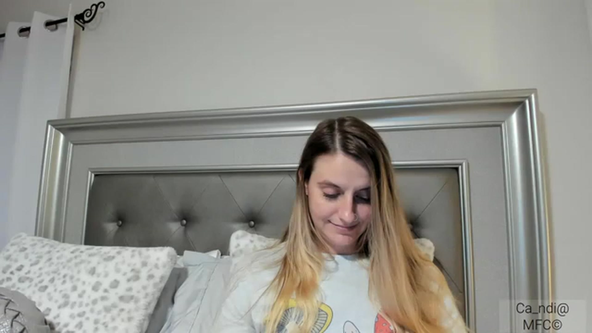 Gallery image thumbnail from Ca_ndi's myfreecams stream on, 02/05/2023, 23:32 image 12 of 20