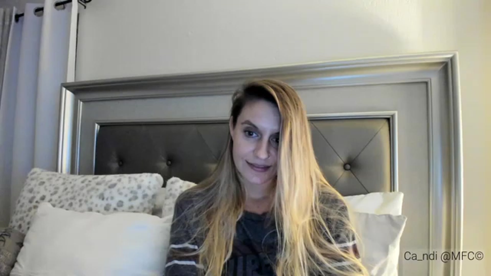 Gallery image thumbnail from Ca_ndi's myfreecams stream on, 02/07/2023, 03:18 image 15 of 20