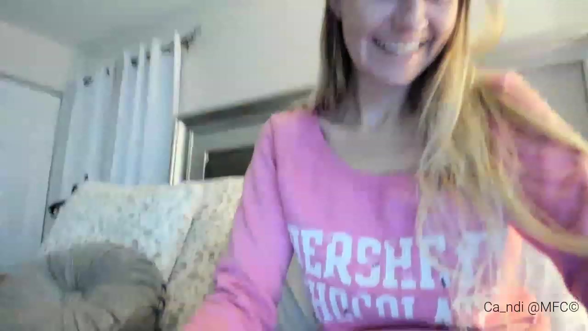 Gallery image thumbnail from Ca_ndi's myfreecams stream on, 02/13/2023, 12:06 image 15 of 20