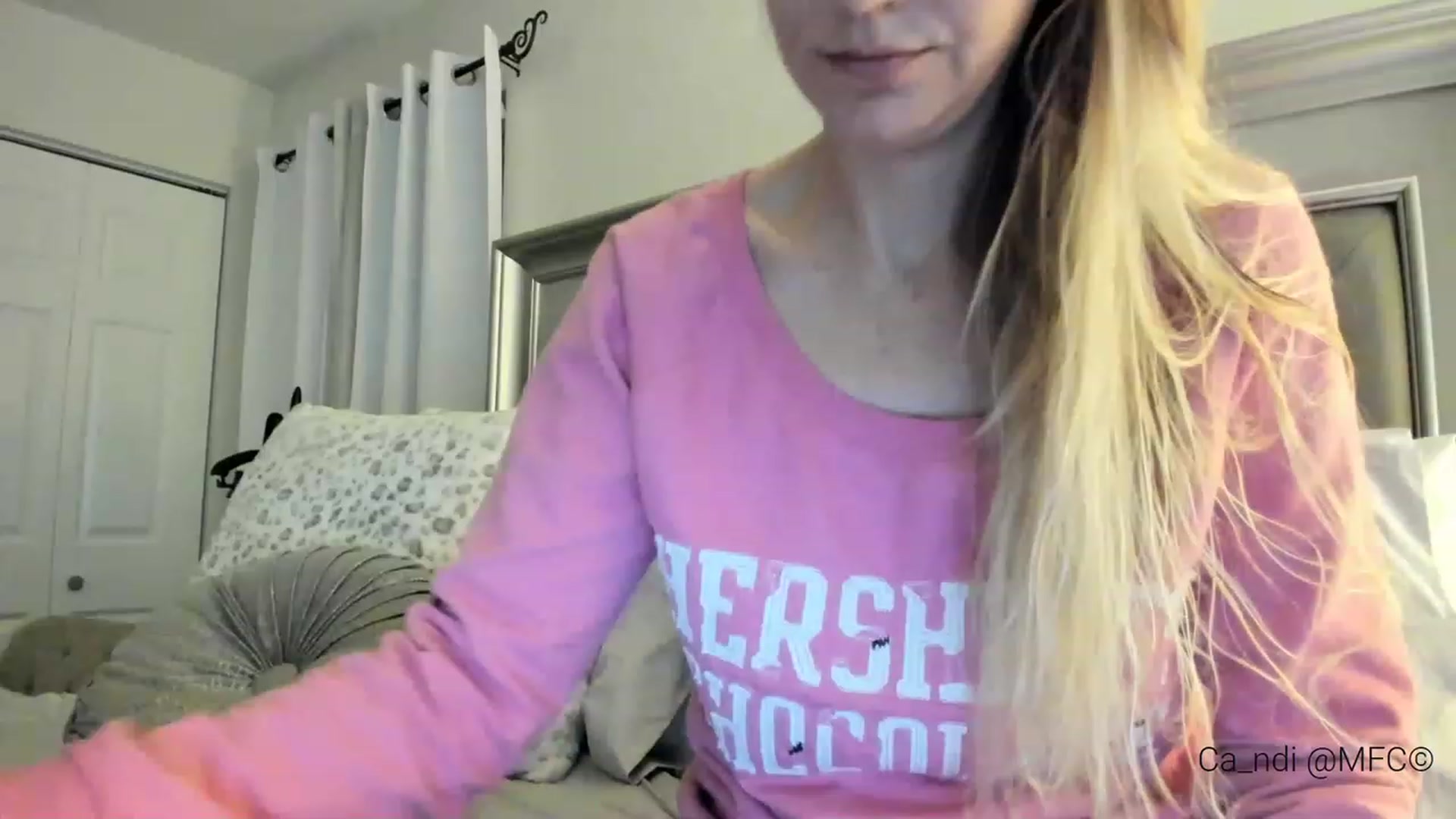 Gallery image thumbnail from Ca_ndi's myfreecams stream on, 02/13/2023, 12:06 image 7 of 20