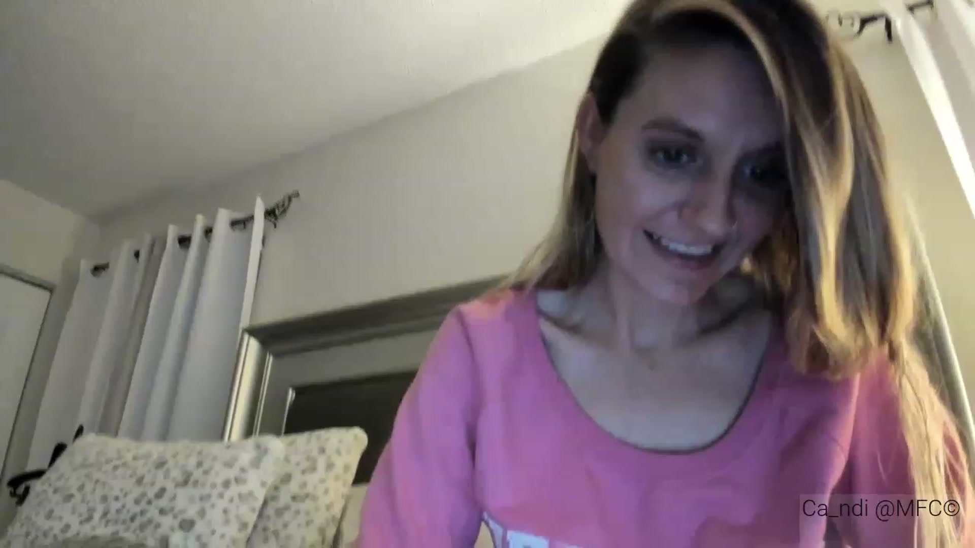 Gallery image thumbnail from Ca_ndi's myfreecams stream on, 02/13/2023, 12:06 image 12 of 20