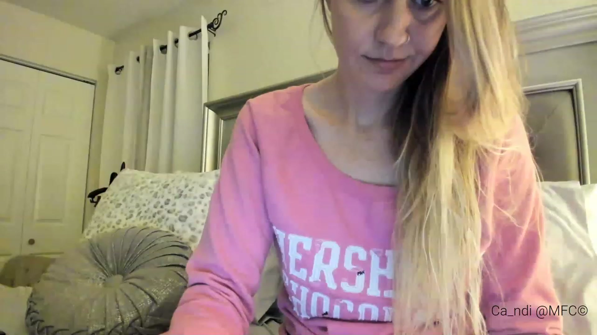 Gallery image thumbnail from Ca_ndi's myfreecams stream on, 02/13/2023, 12:06 image 9 of 20