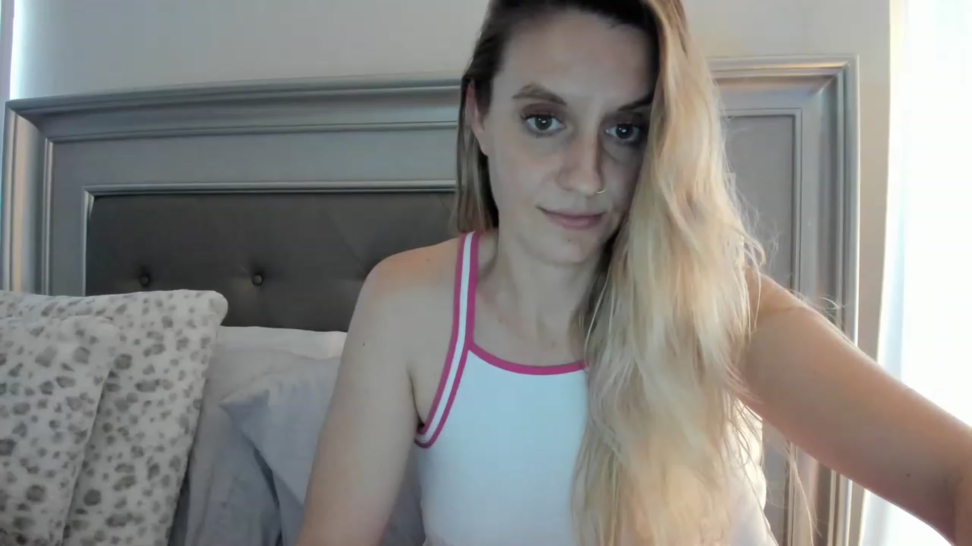 Gallery image thumbnail from Ca_ndi's myfreecams stream on, 02/13/2023, 18:59 image 8 of 20